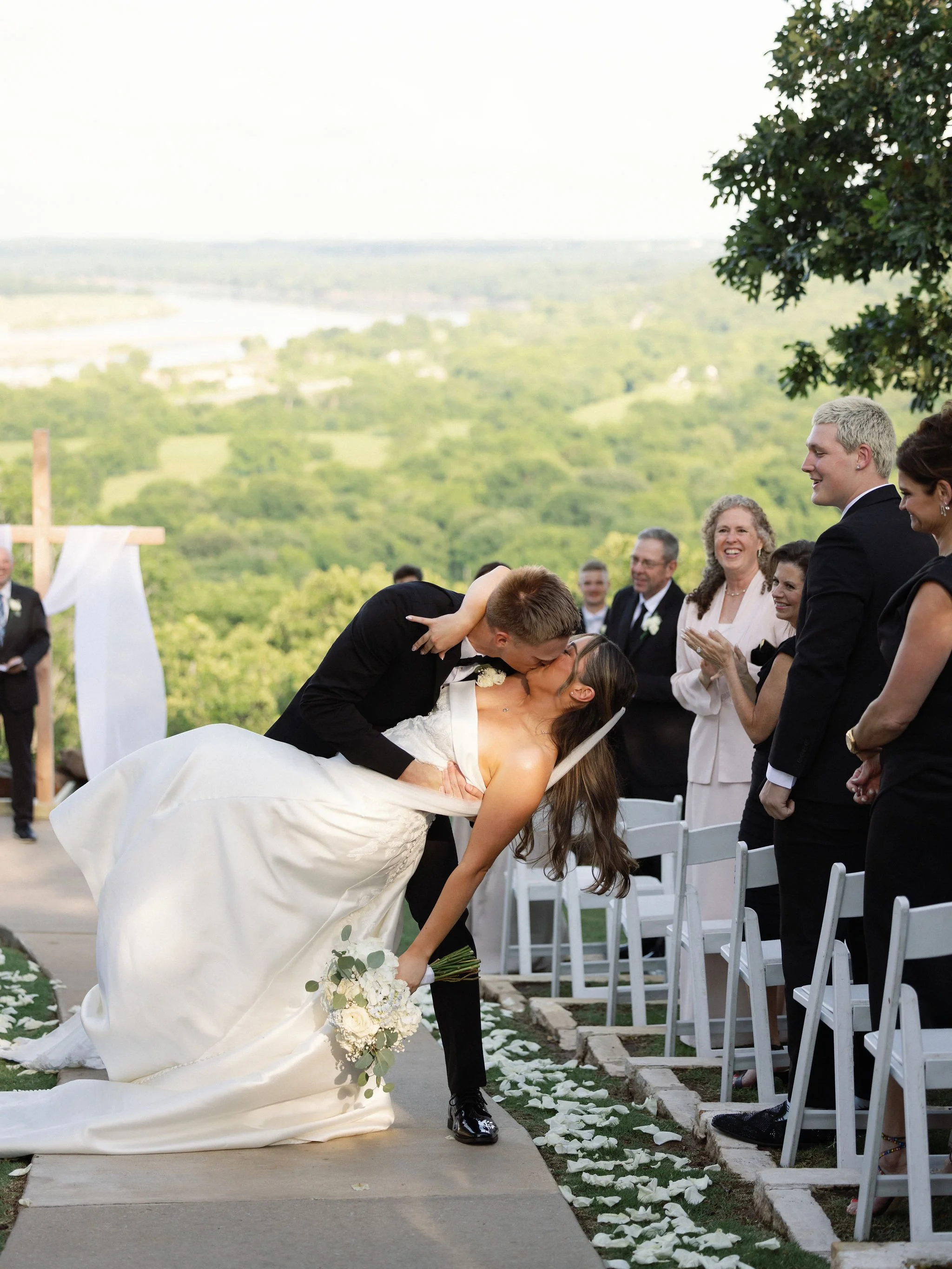 Best Summer Wedding Venue in Tulsa Bixby Jenks Broken Arrow Sapulpa Oklahoma Dream Point Ranch  (81).jpg