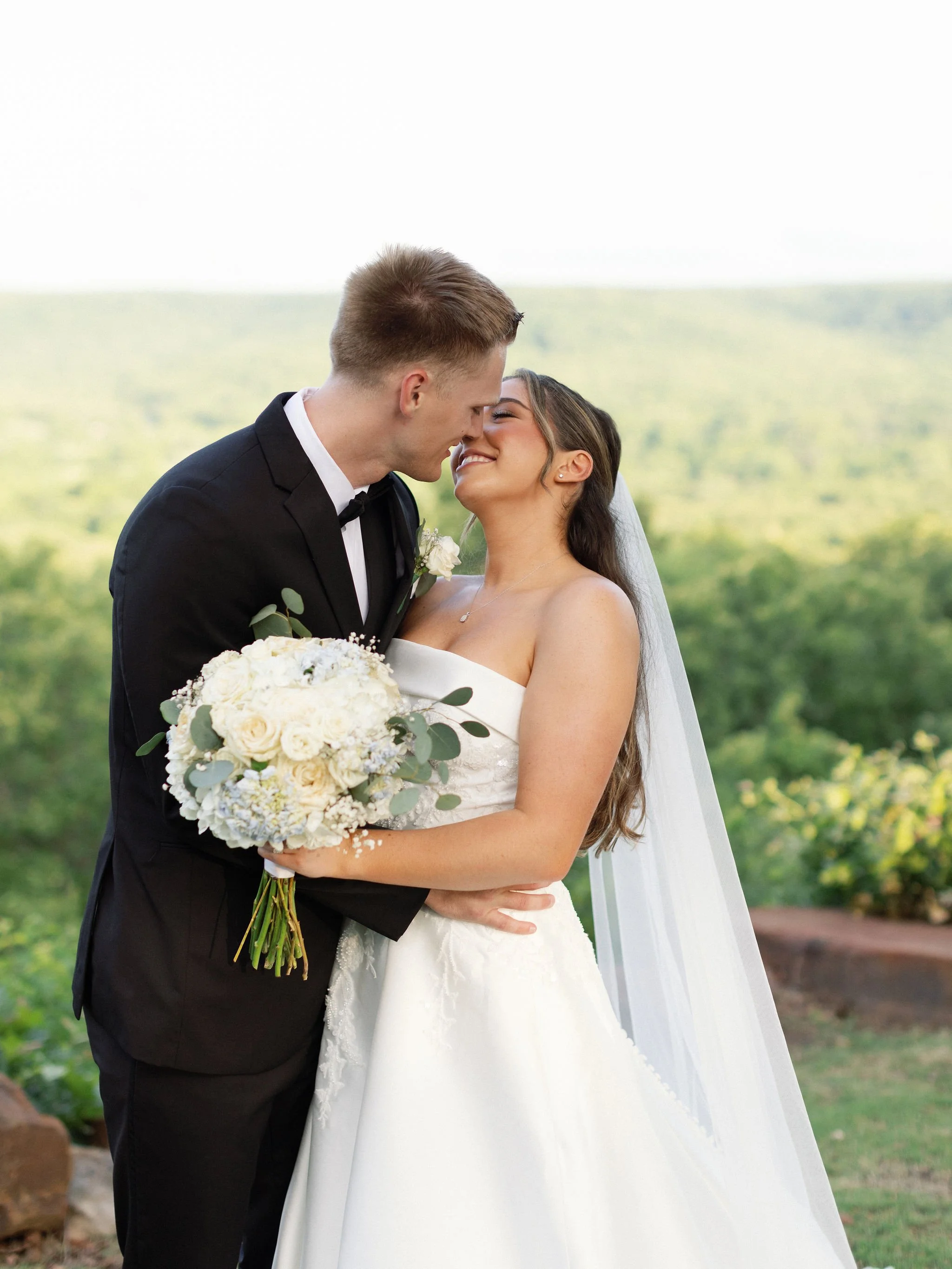 Best Summer Wedding Venue in Tulsa Bixby Jenks Broken Arrow Sapulpa Oklahoma Dream Point Ranch  (99).jpg