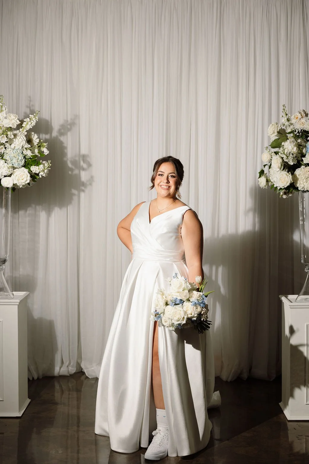Indoor wedding ceremony and reception at Tulsa Oklahoma Mountain Crest Venue at Dream Point Ranch (11).jpg