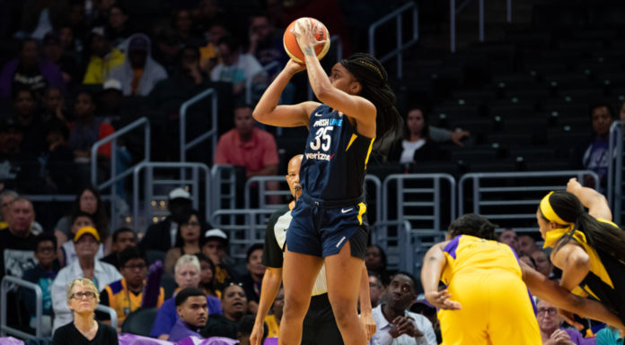 Spaks vs Fever(3).jpg