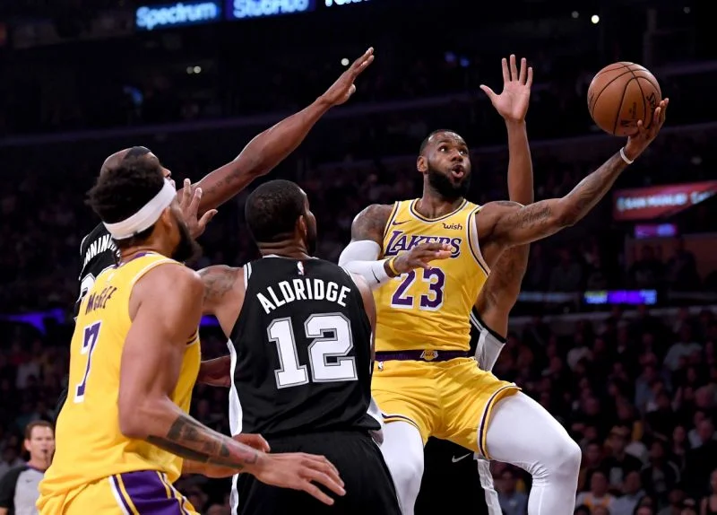 Lakers vs Spurs.jpg