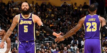 lakers vs wolves #3.jpg