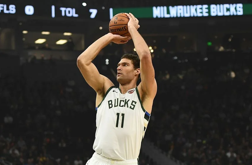 Lopez.jpg
