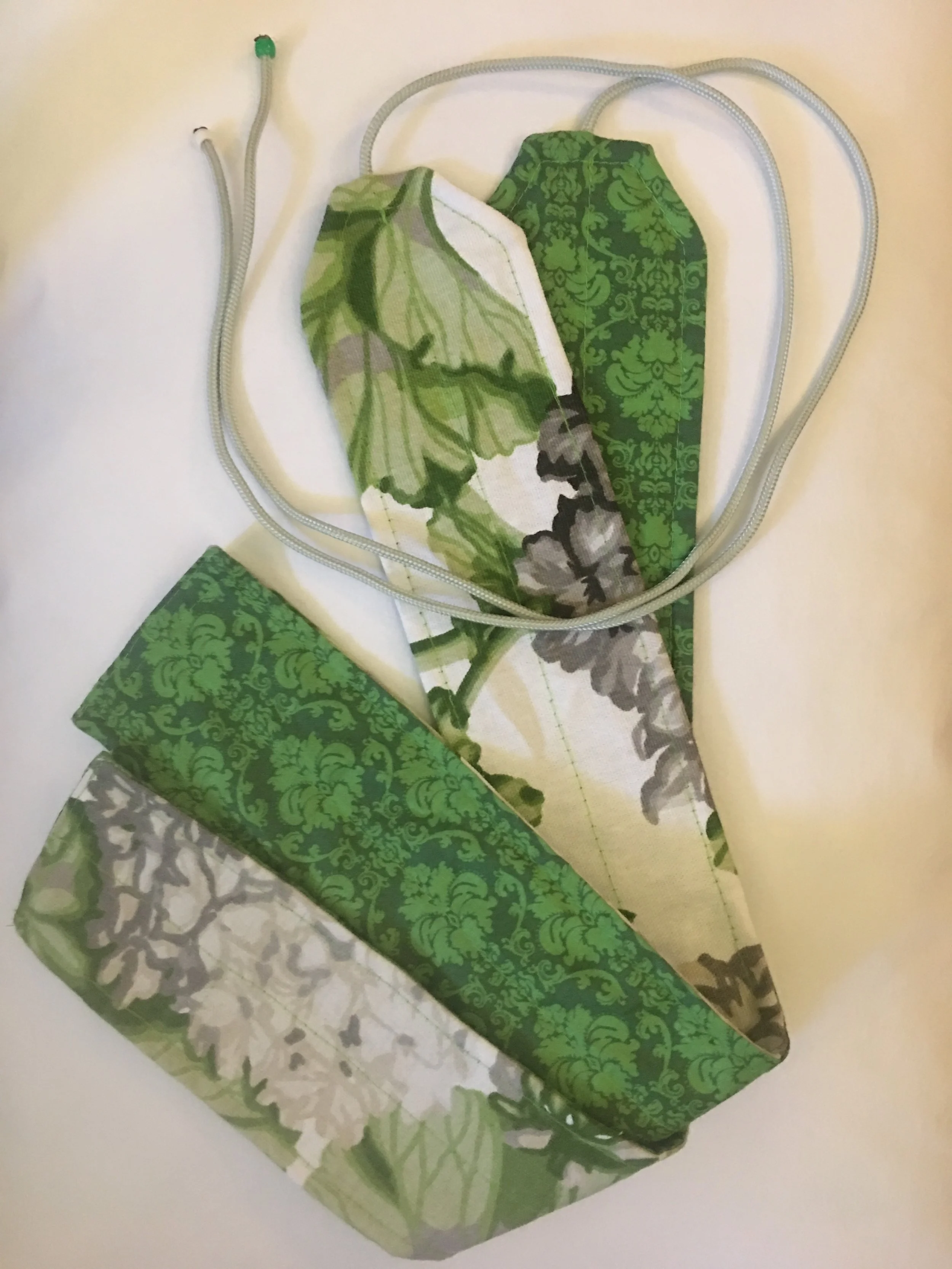 Botanical-Damask Wris[T]wists