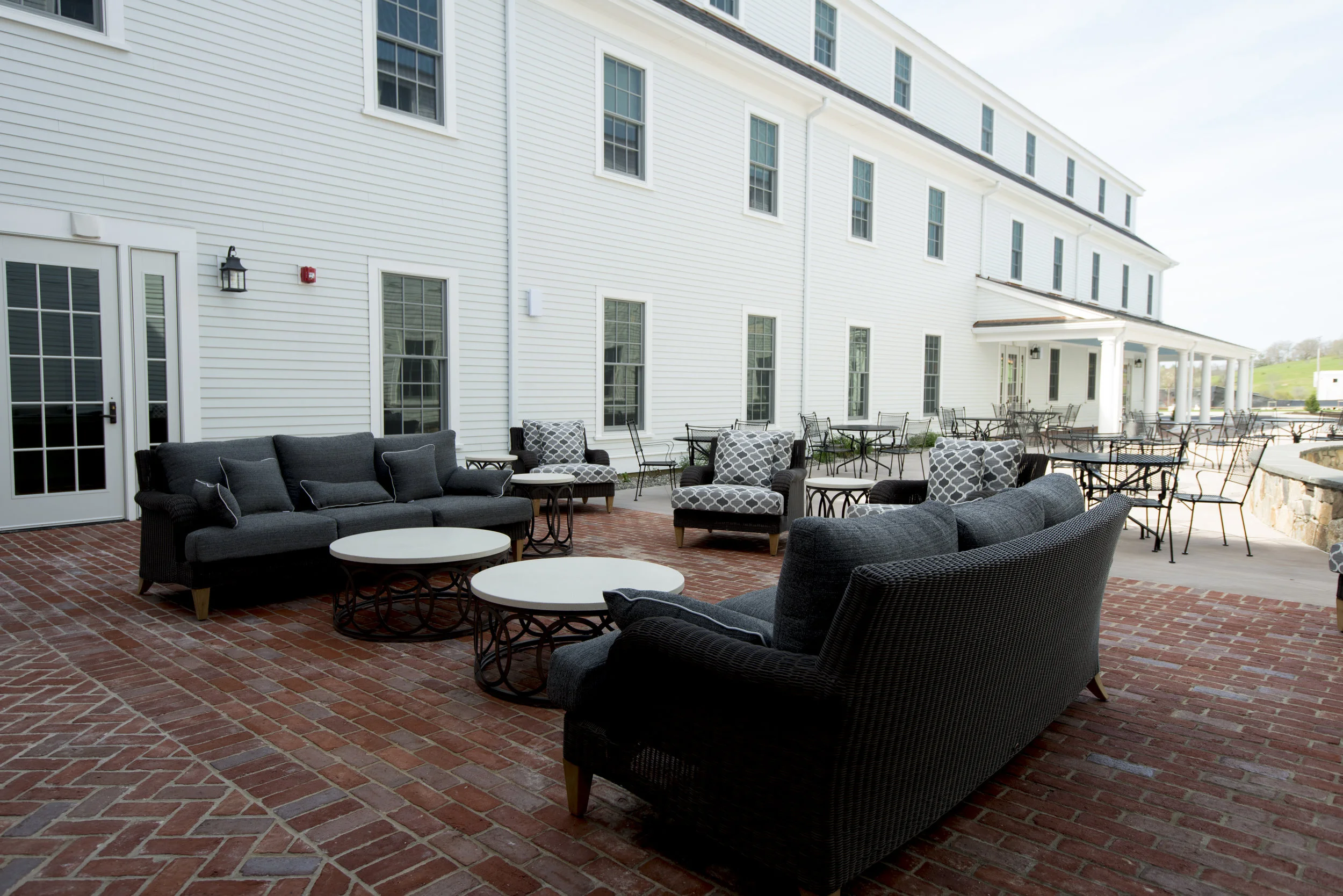 courtyard1.jpg