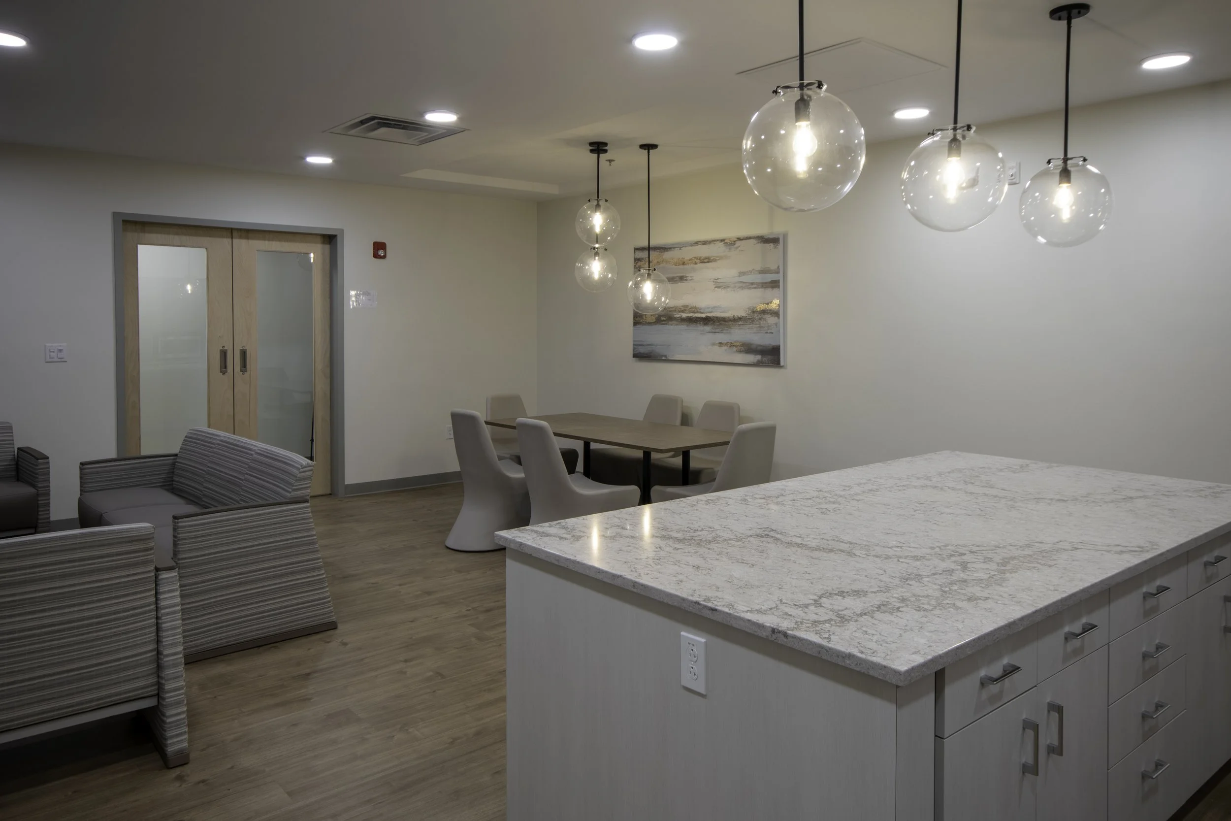 Kitchen 1.jpg