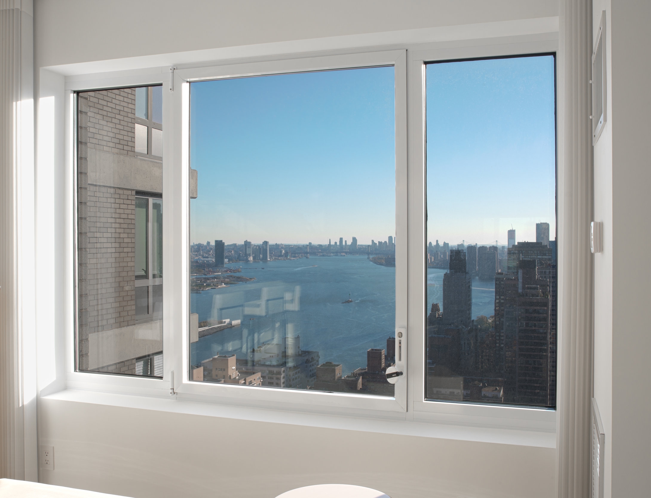 SkylineWindows_458E58St_02.jpg