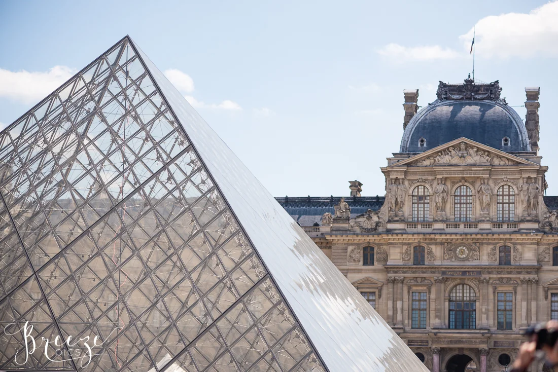Louvre_Pyramid_1.jpg