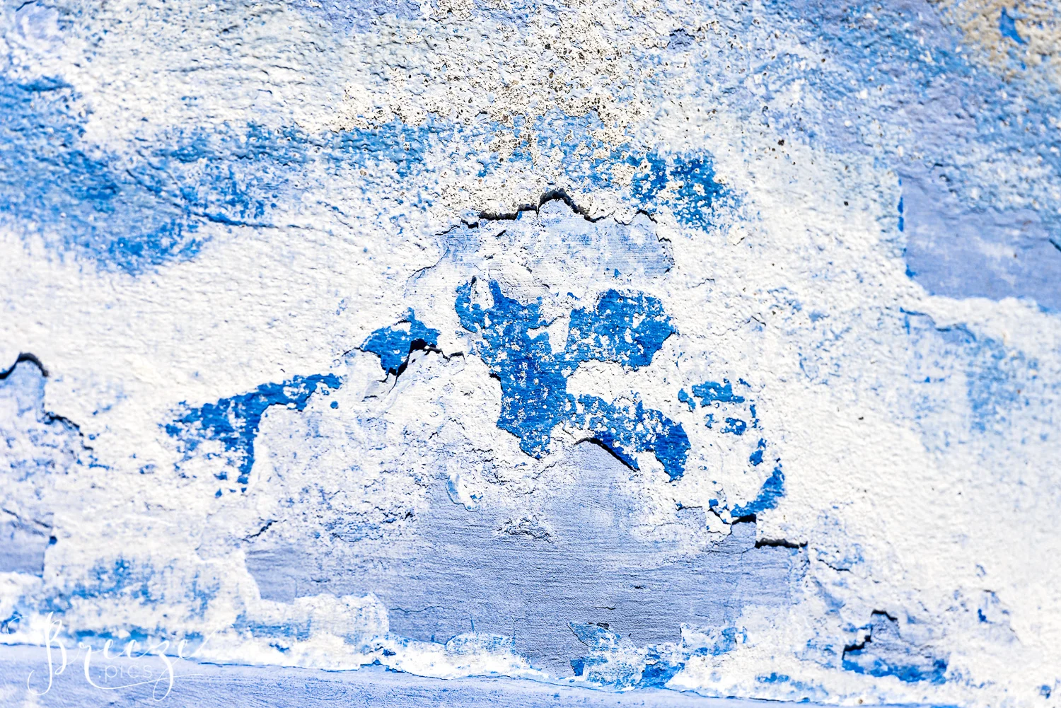 Creating an energising mood in your home or workplace, Breeze Pics,