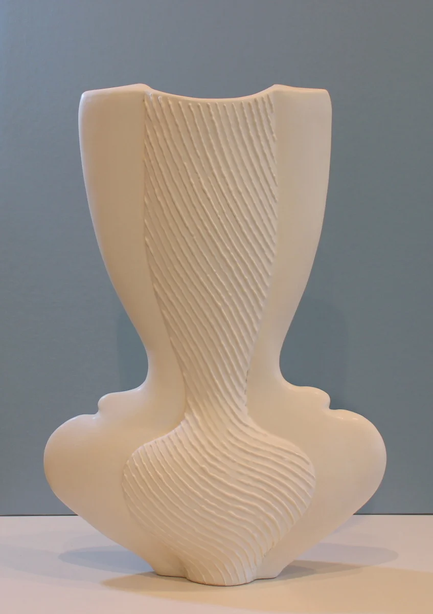 Echo Vase with Weft