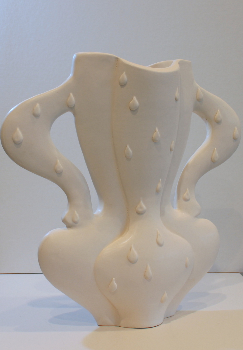 Echo Vase with Raindrops