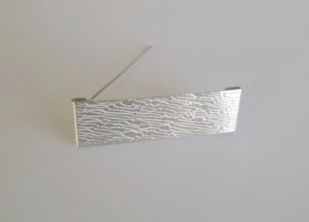 DLG-049 112 BroochTexturedRectangular.jpg