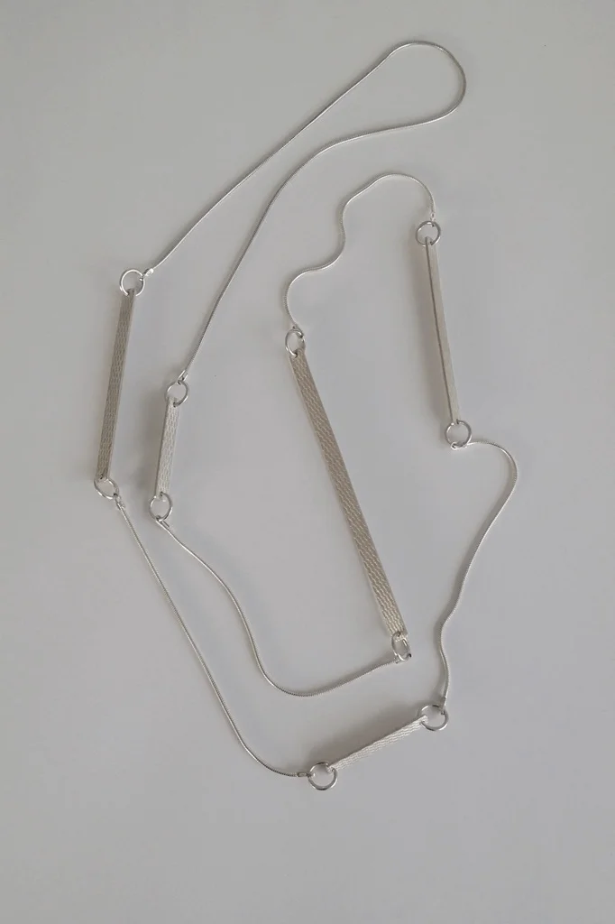 DLG-053 150 NecklaceTexturedRectanglesSnake.jpg