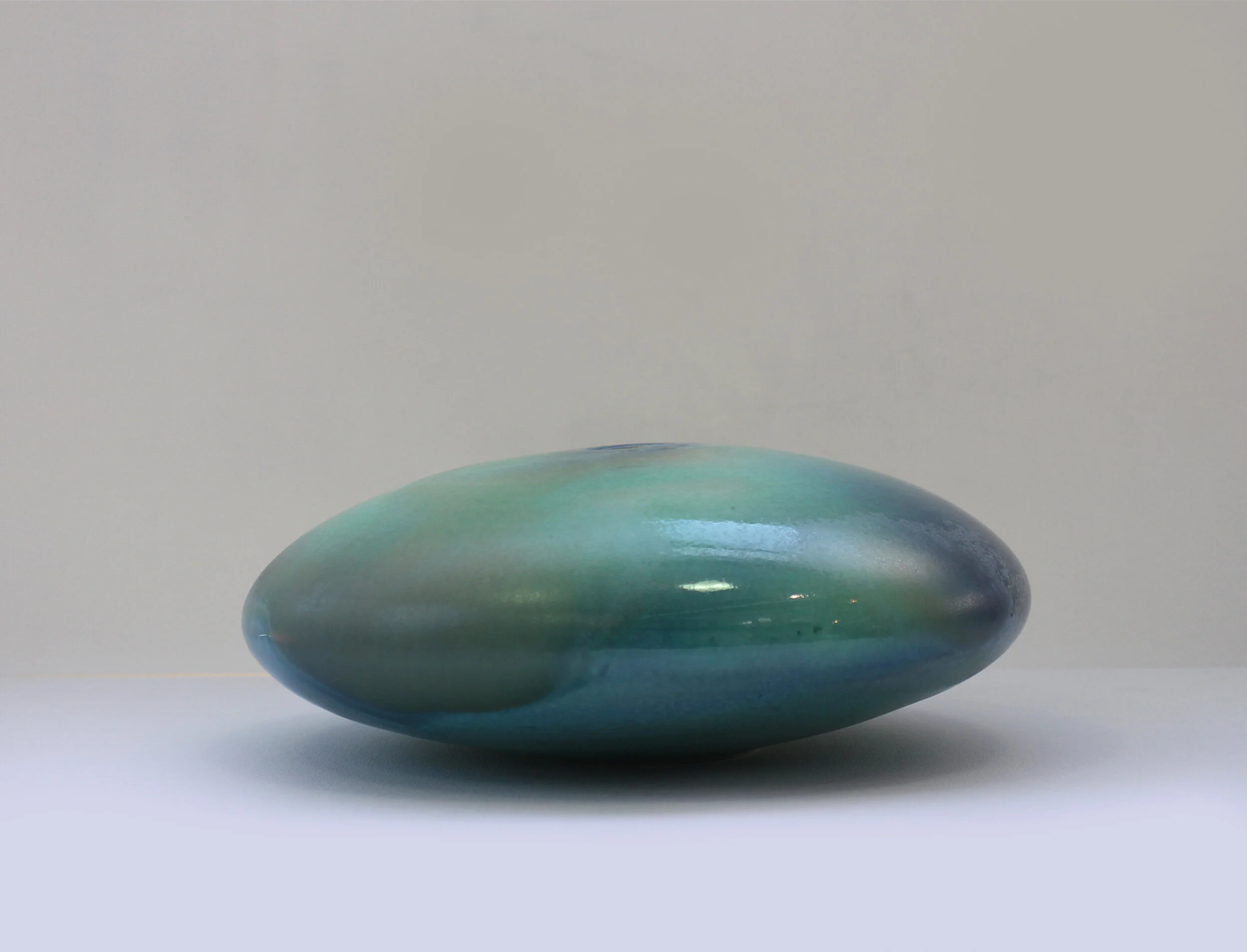 peter-collis-artform-flat-vessell