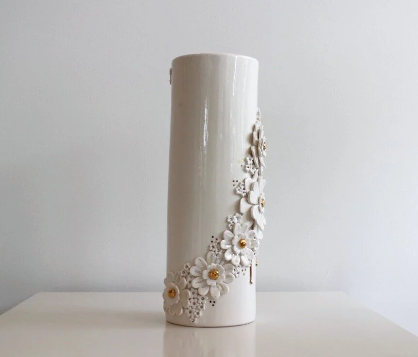 artform-dawn-clayden-vase