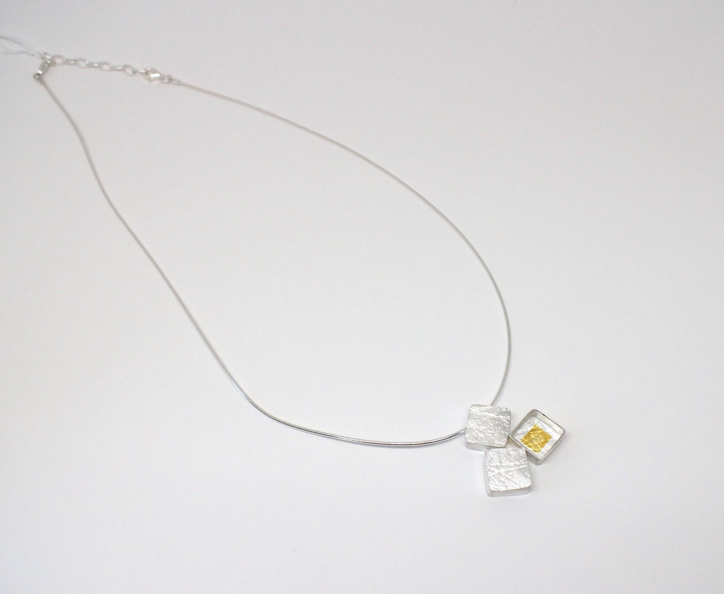 artform-noeline-walker-necklace