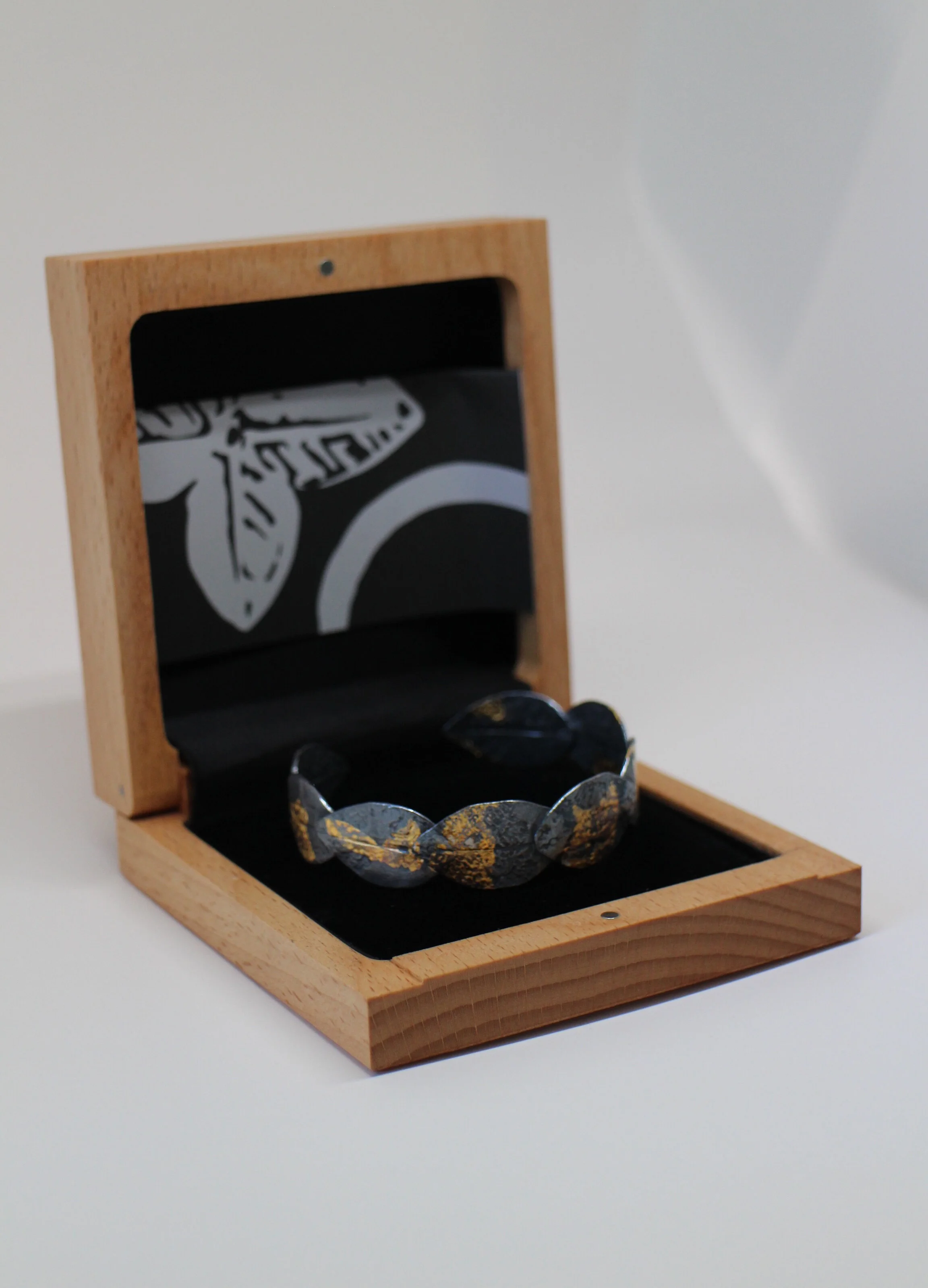 sally-herbert-artform-cuff