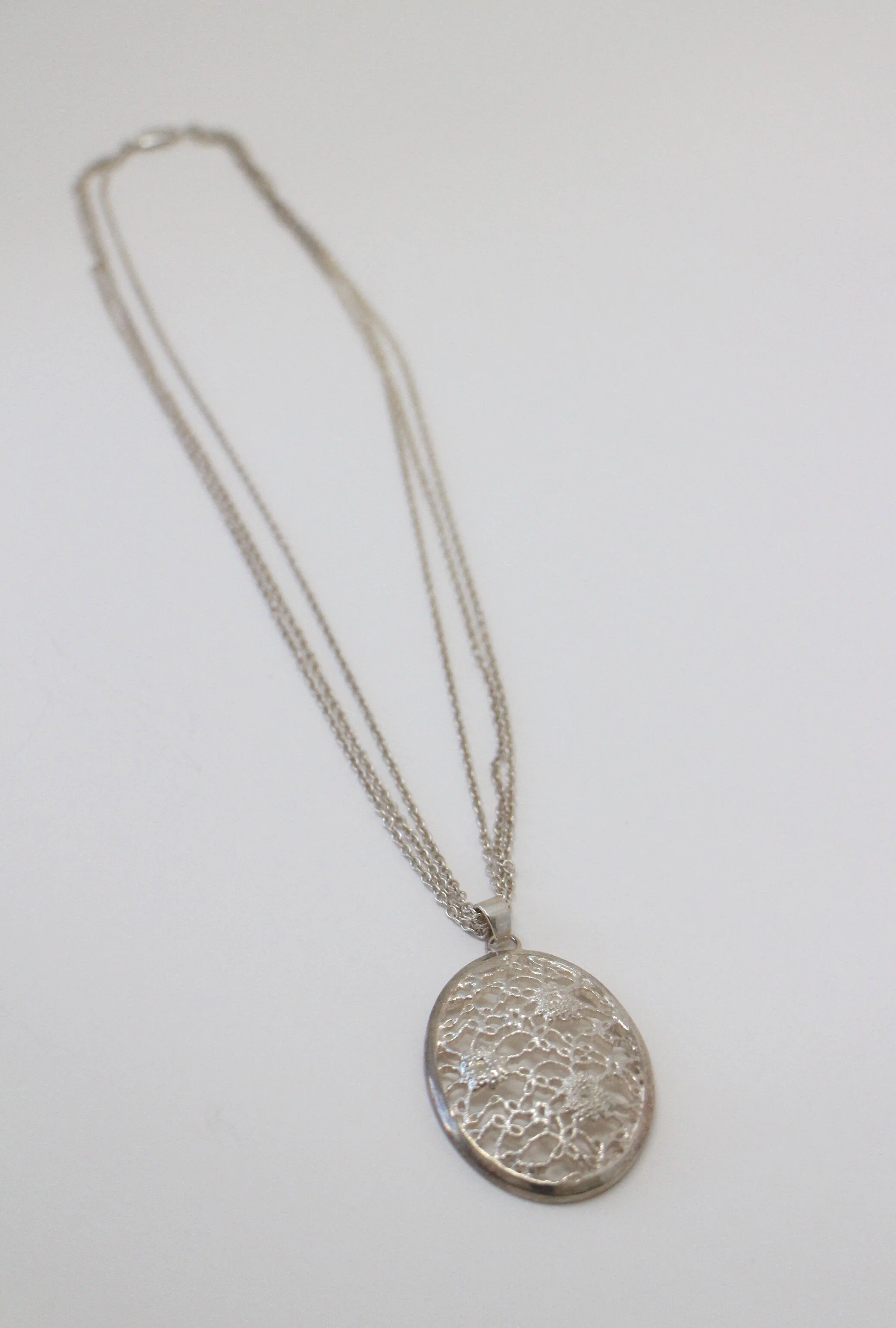 natalie-sailsbury-necklace-artform