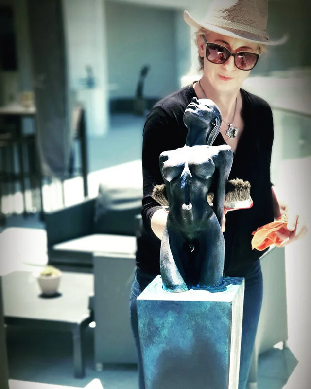 Anneke in Portugal.jpg