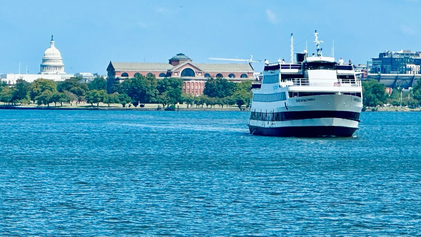 It&rsquo;s another warm, sunny September Sunday on the Potomac. 
.
#embarkdc #privateboattours #boattrip #fallindc #uscapitolbuilding #roosevelthall