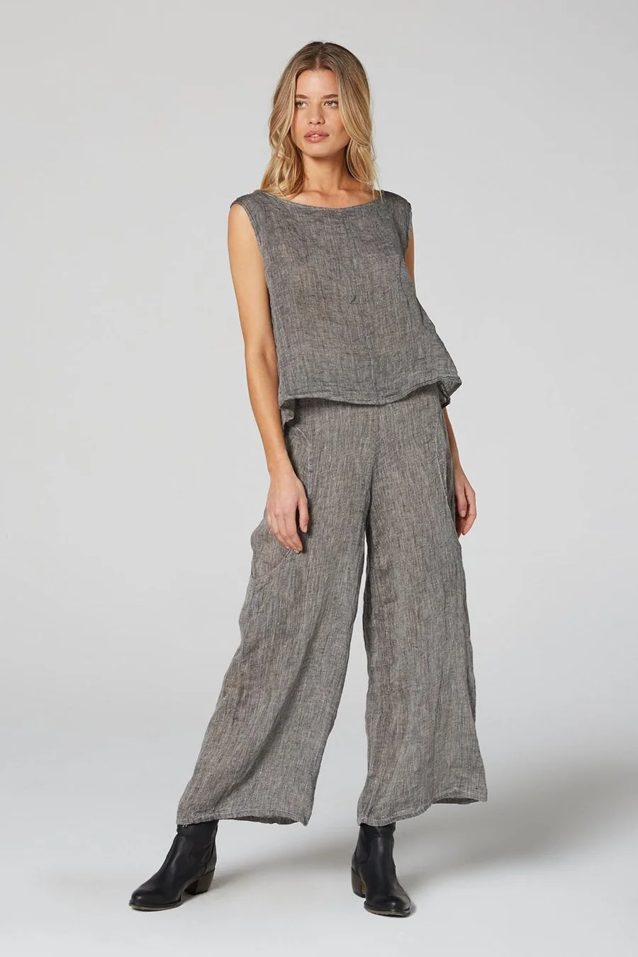 L3015_Pocket_Pants_and_Scalena_Top_Pepper._900x.jpg
