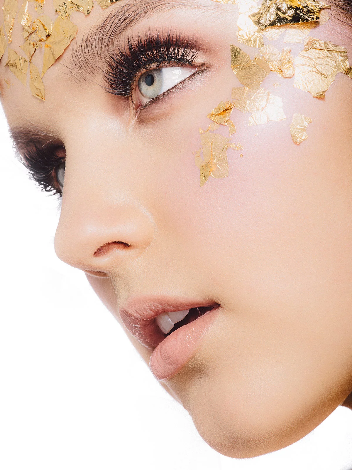 Brecken_Beauty_0564_912w.jpg