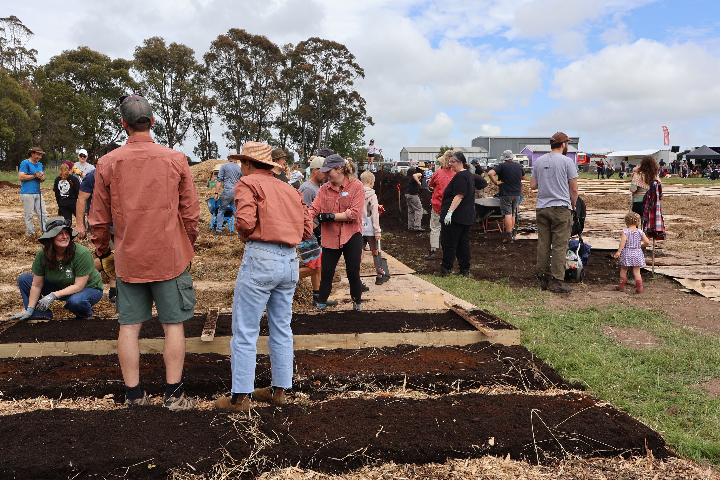 Copy of Nov2025_CSC_BuildaFarmInADay2962 (1).JPG