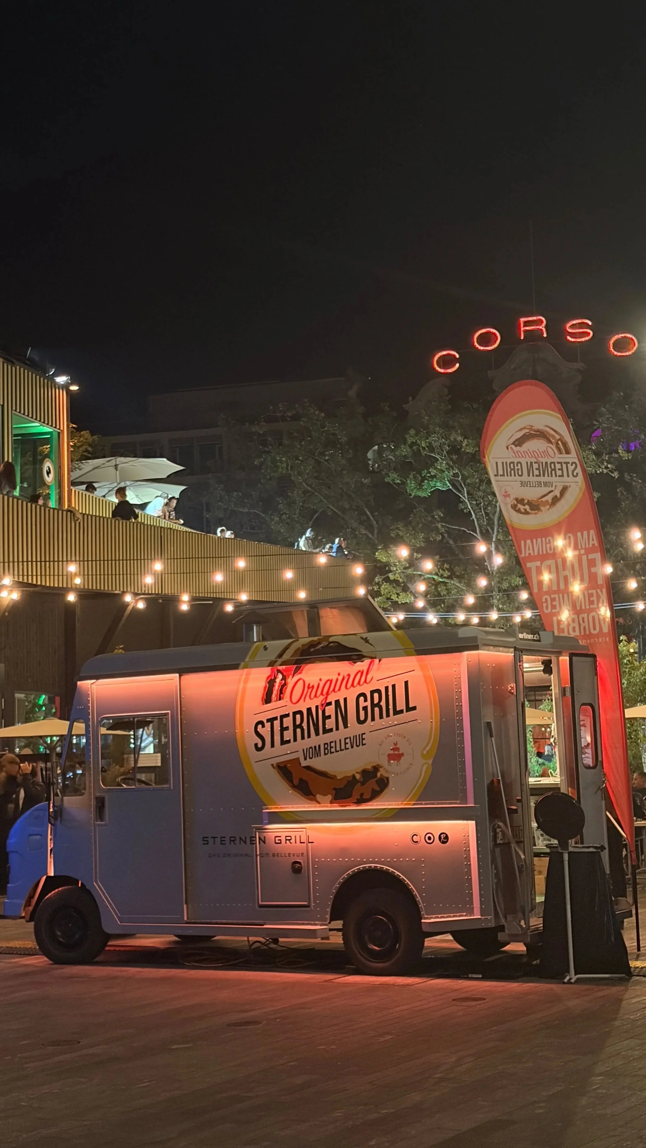 FoodTruck+hinten+Corso.jpg