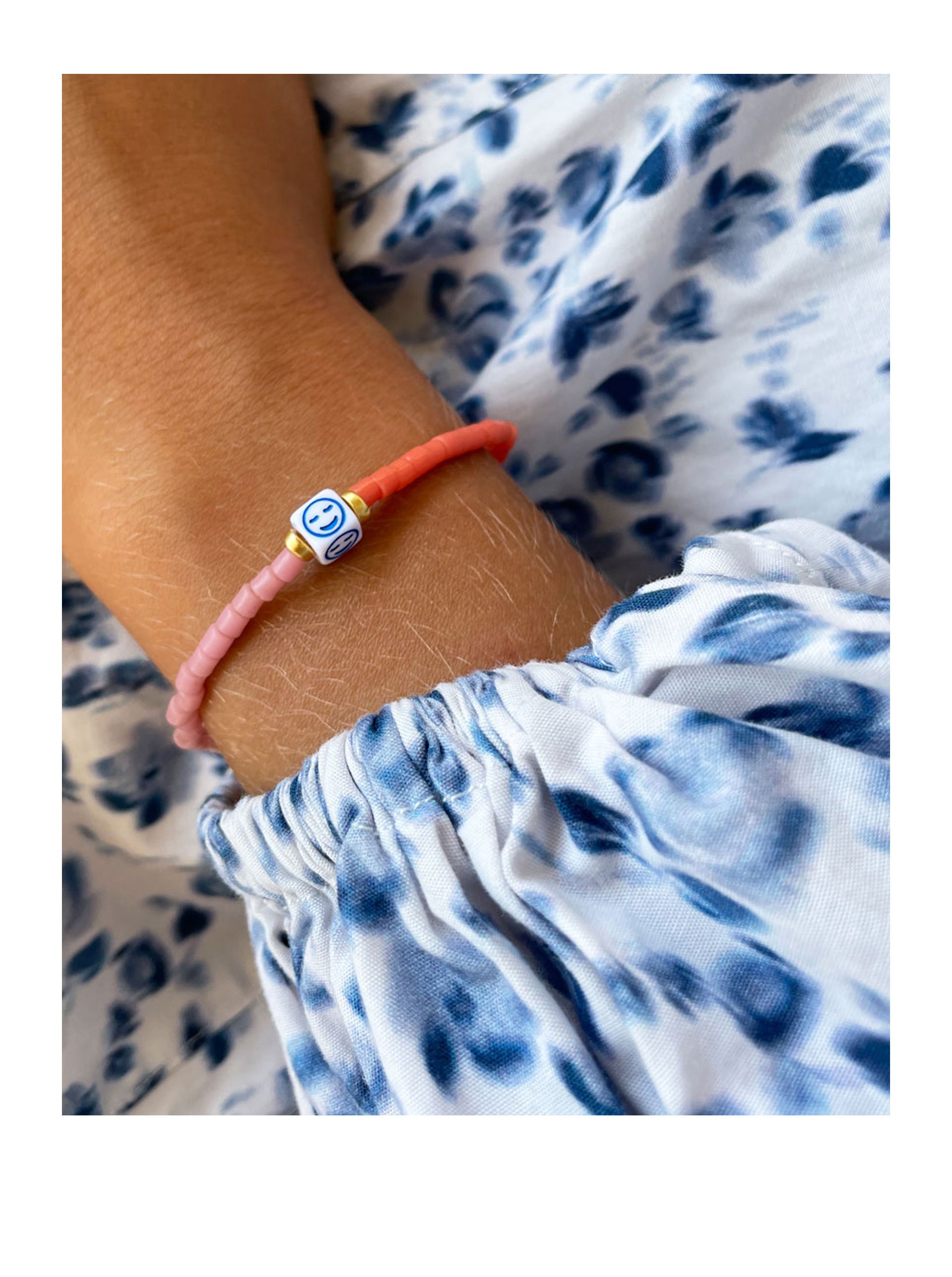 smile-limited-bracelet-rose-coral-2.jpg