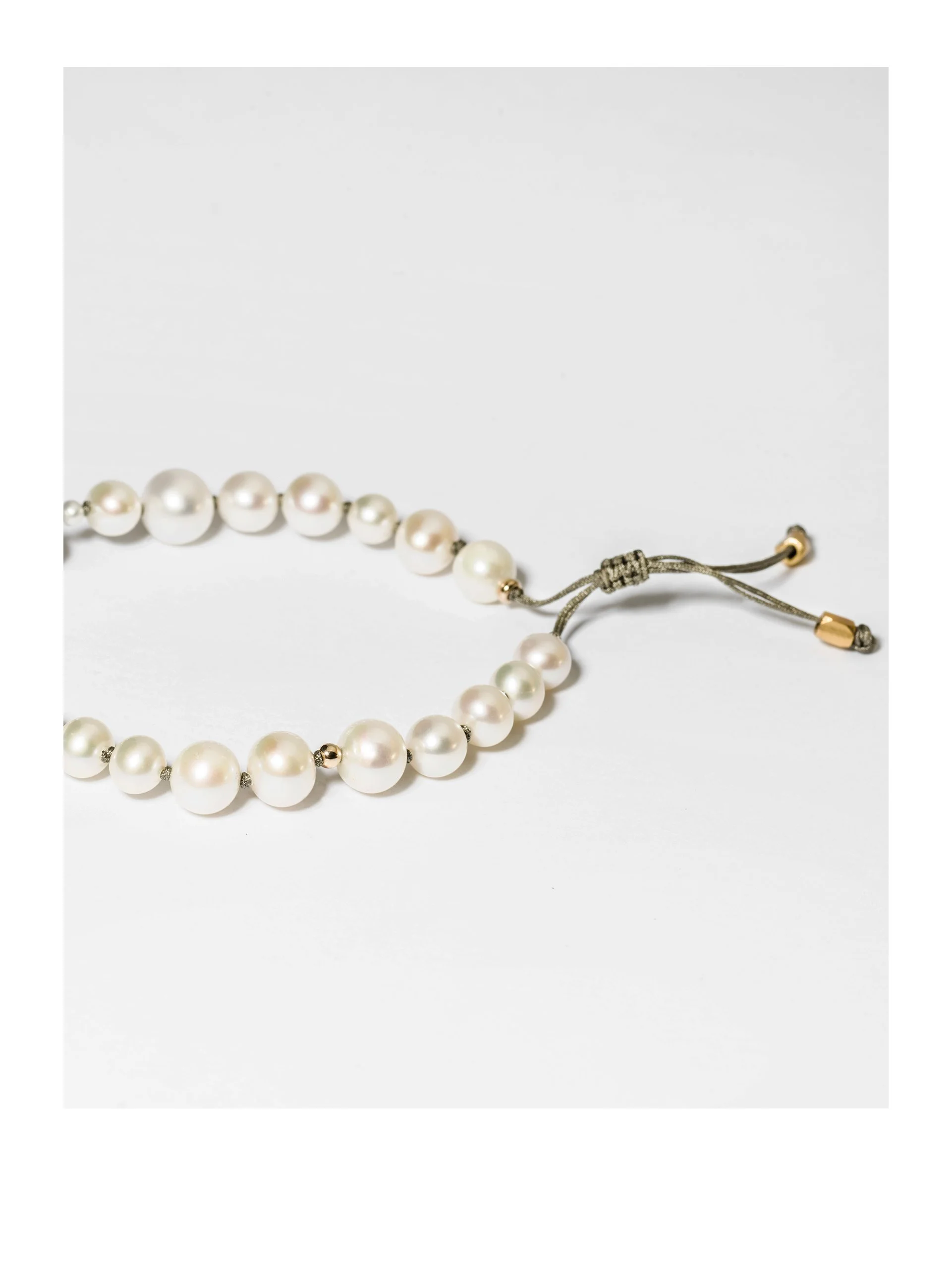 MAMARADSCHA STUDIO x GIBUI PEARL BRACELET, GREY CORD
