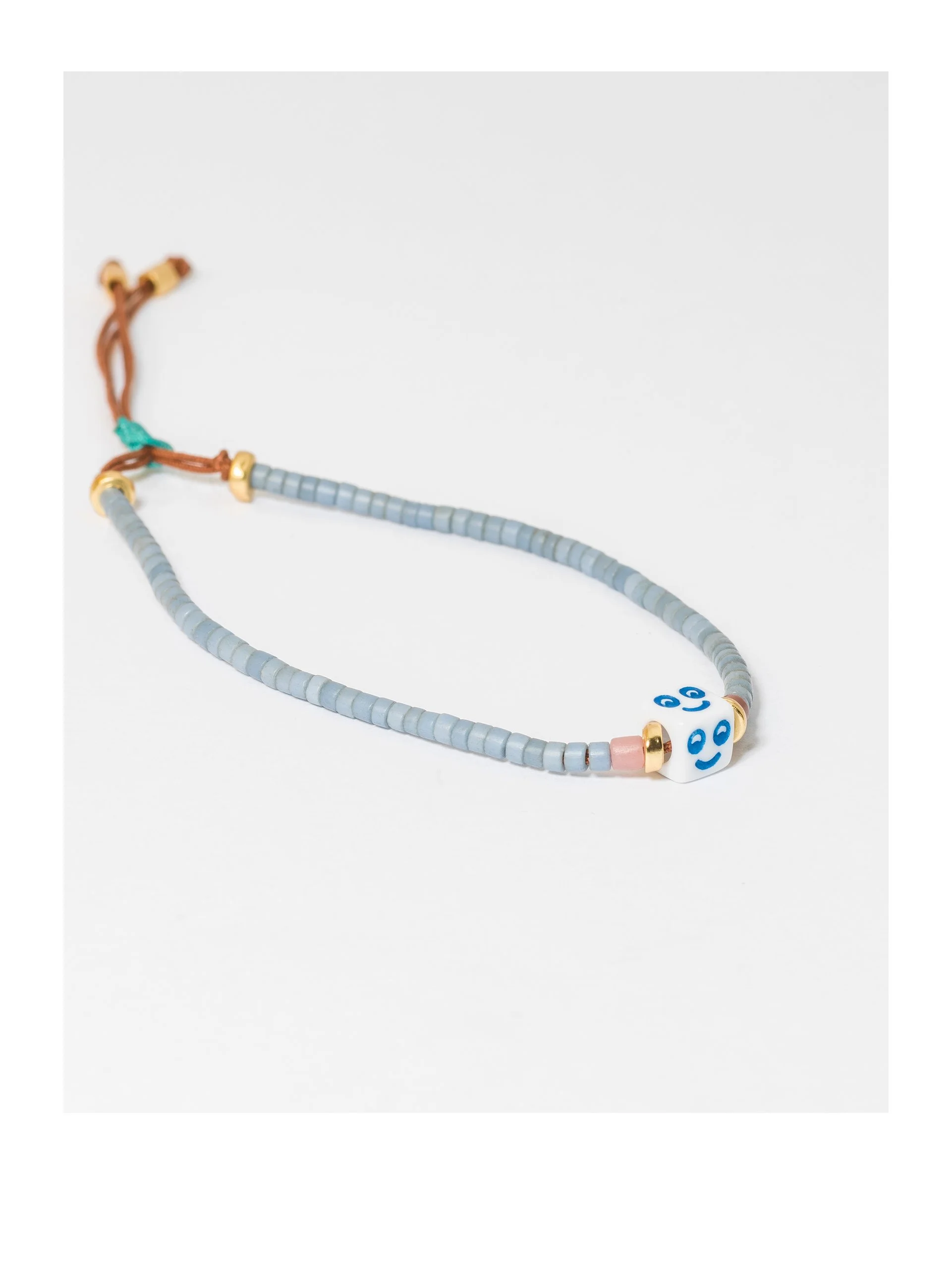 adjustable-smile-bracelet-pigeonblue-03.jpg