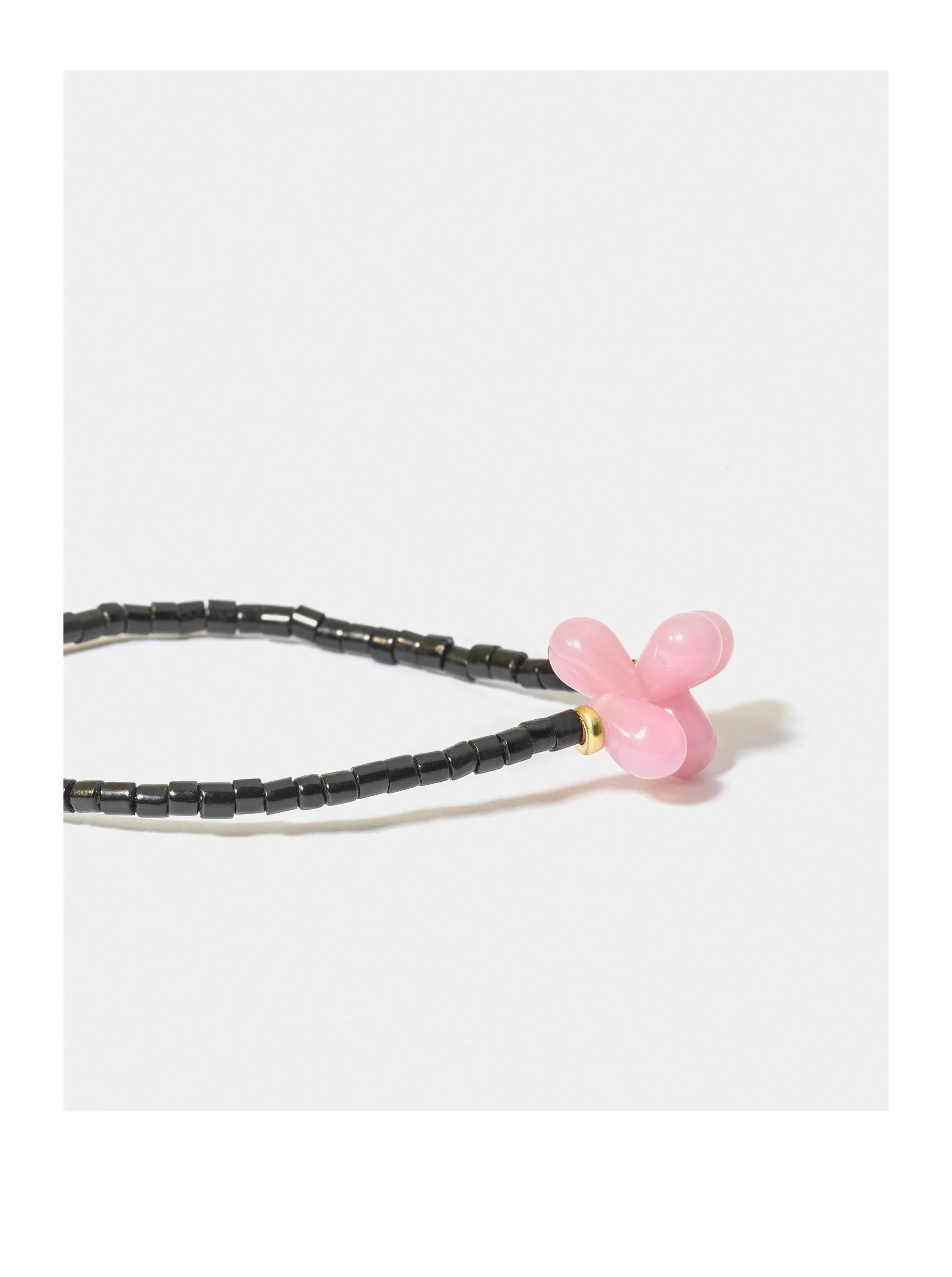 limited-lucky-drops-bracelet-black-01.jpg