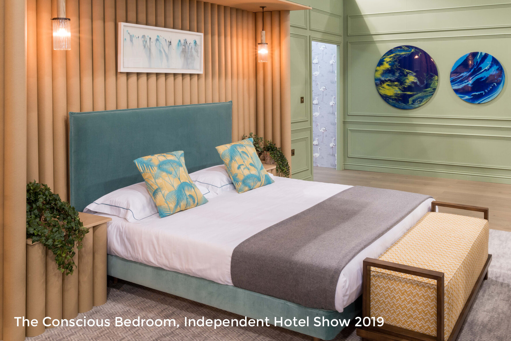 2019_Independent Hotel Show_2.jpg