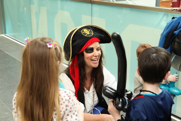 Kids pirate entertainer