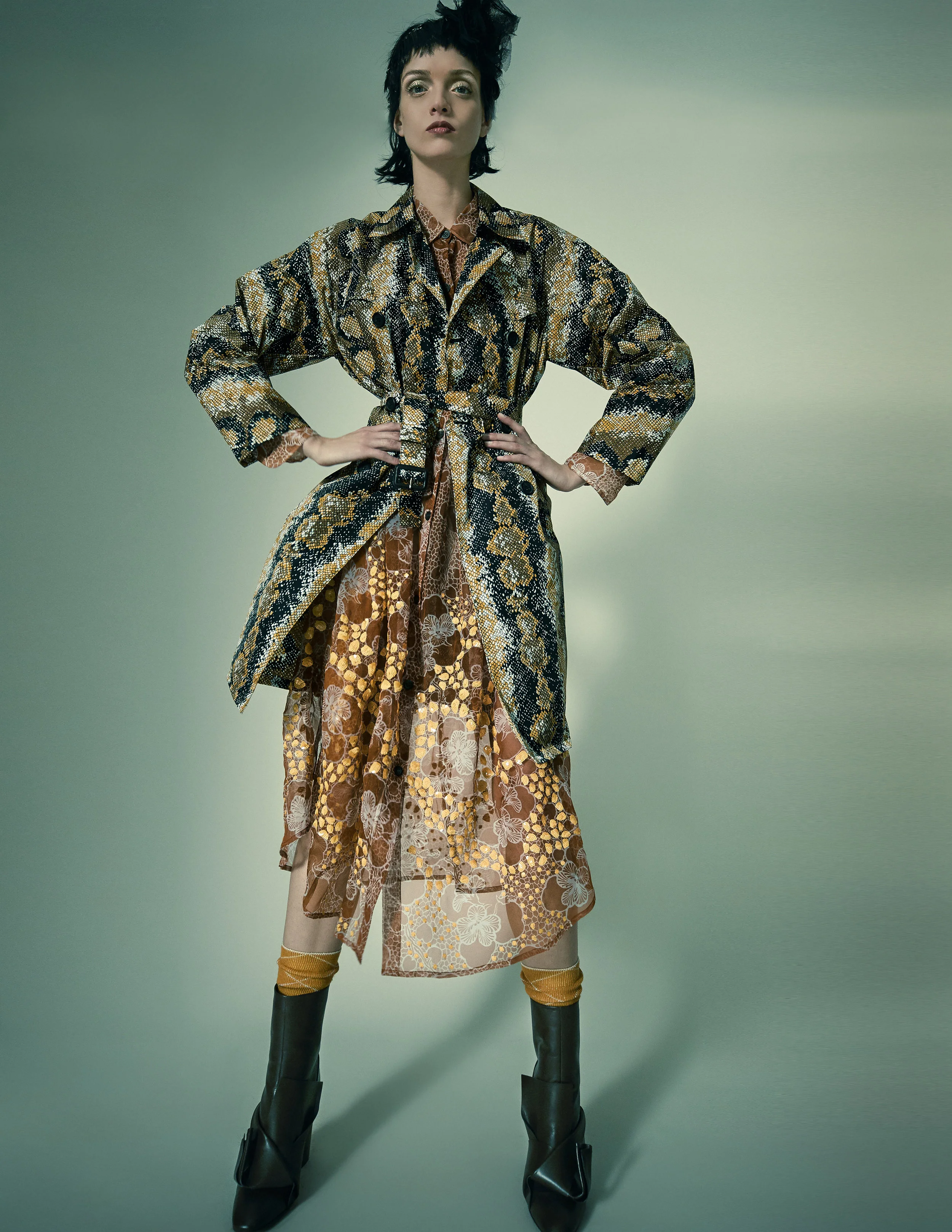 Trench – PradaDress – Dries Van Noten Shoes – N°21 Bag – ValentinoHeadpiece – Lavin