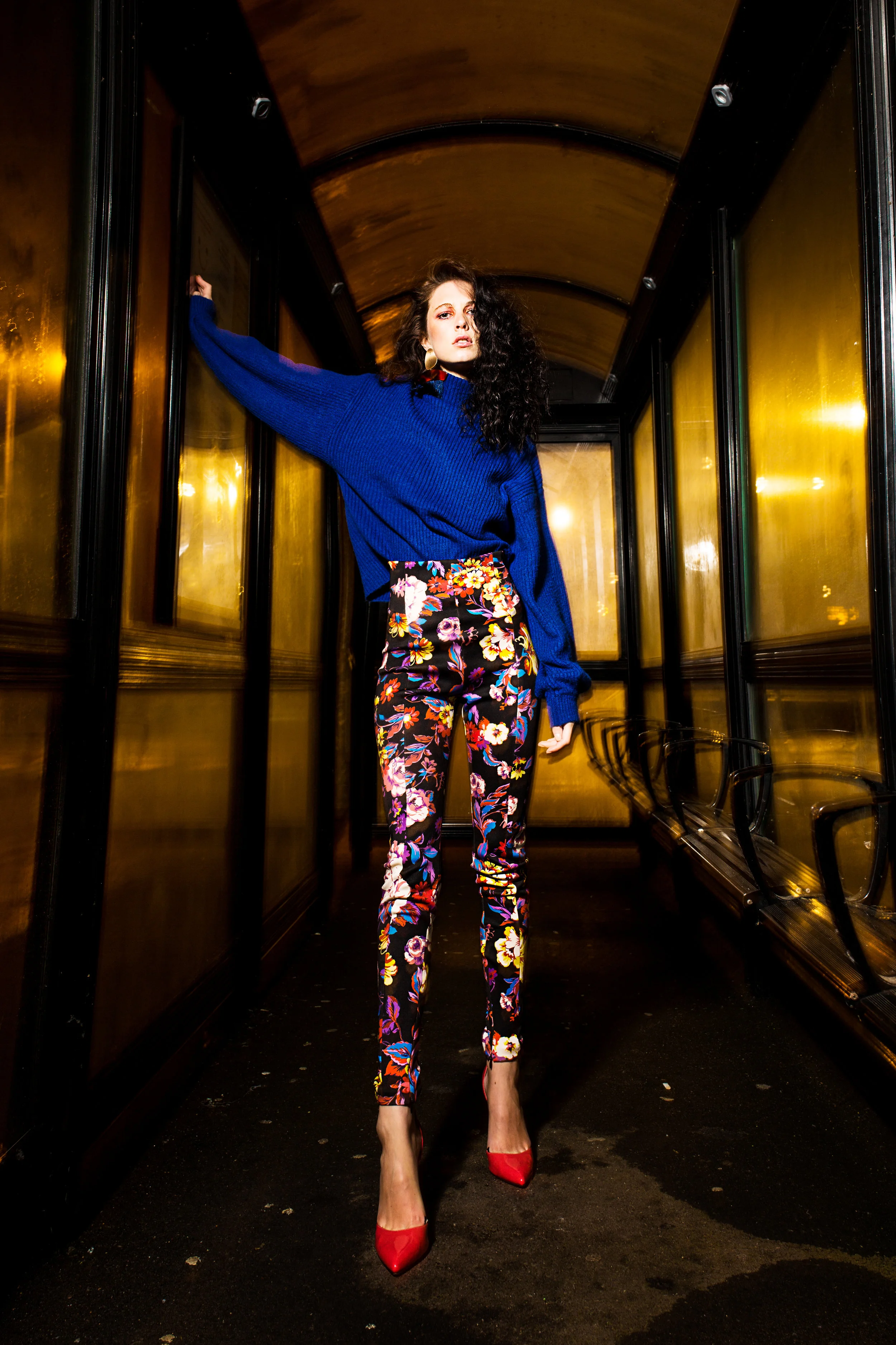 Blue jumper - New Look @newlookfashion Patterned trousers - Zara @zara Pink shoes - Office - @officeshoes