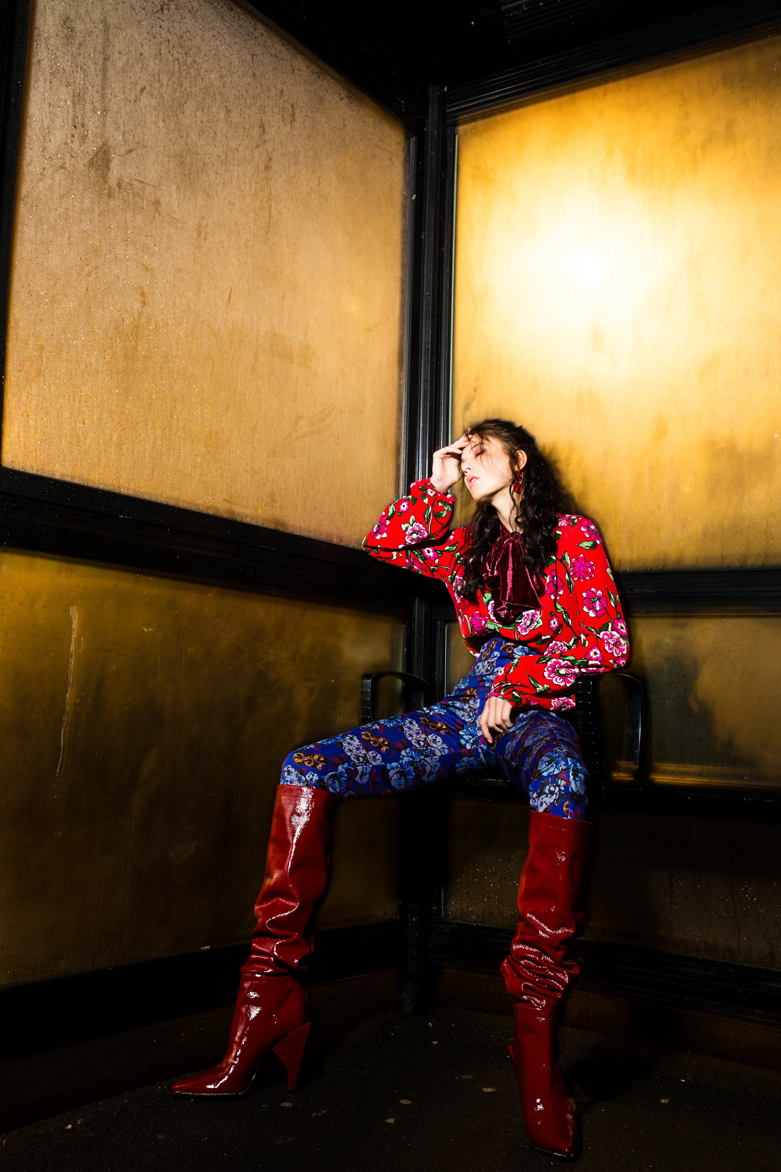 Red patterned blouse - Zara @zara Blue patterned leggings - Zara @zara Red patient boots - Zara @zara