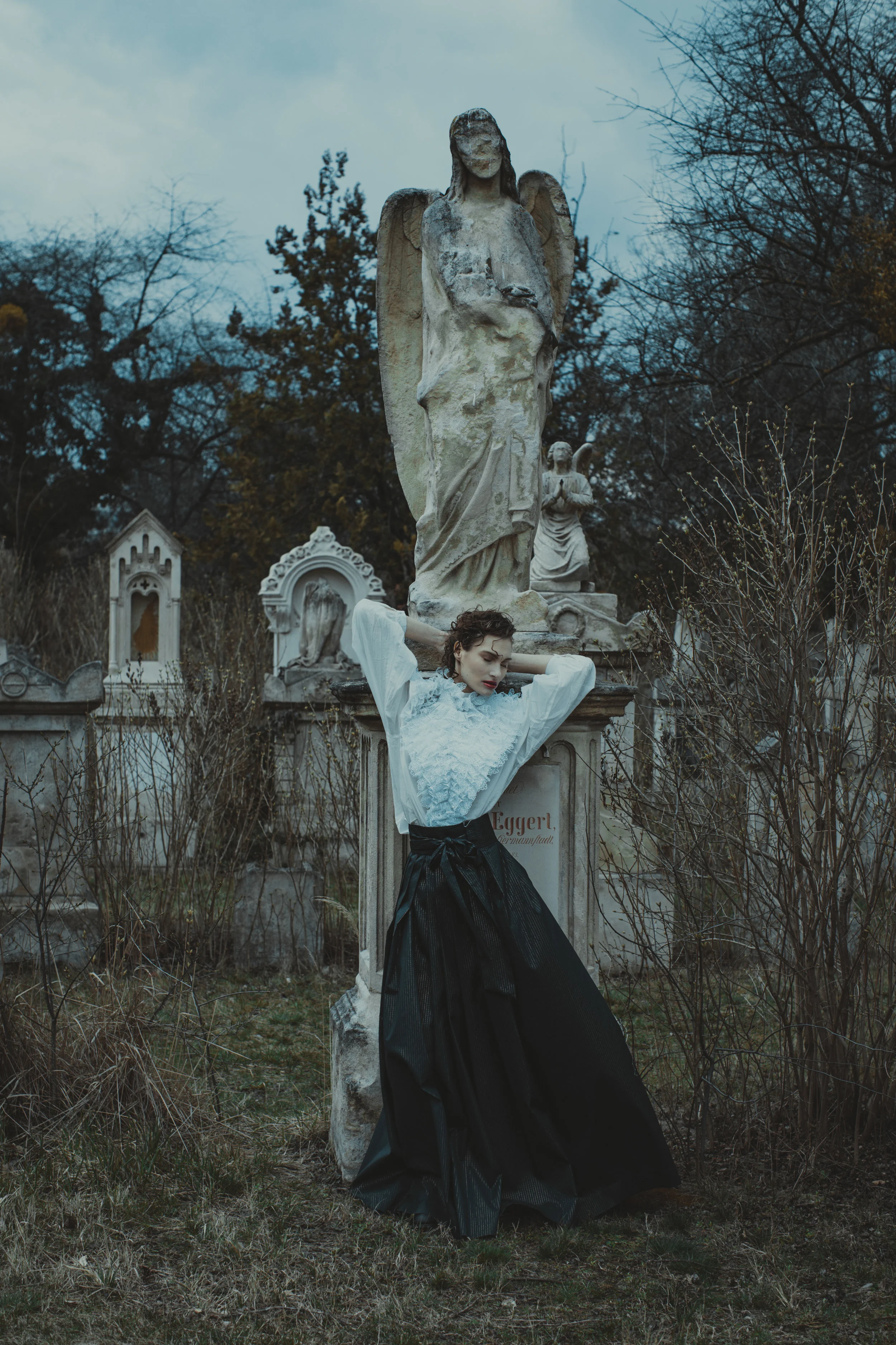 Blouse: H&M Collar: Monkey on my shoulder Skirt: Laskari available at Runway Vienna