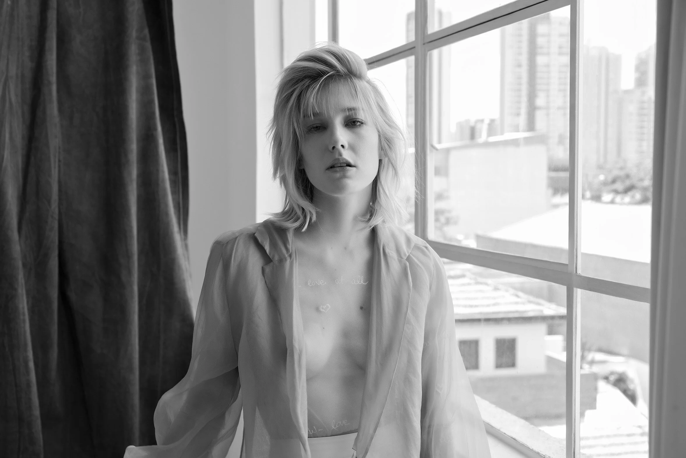 Agua de Coco Blazer Maison Alexandrine body and skirt Lulu Souto earrings Rosa Morena shoes
