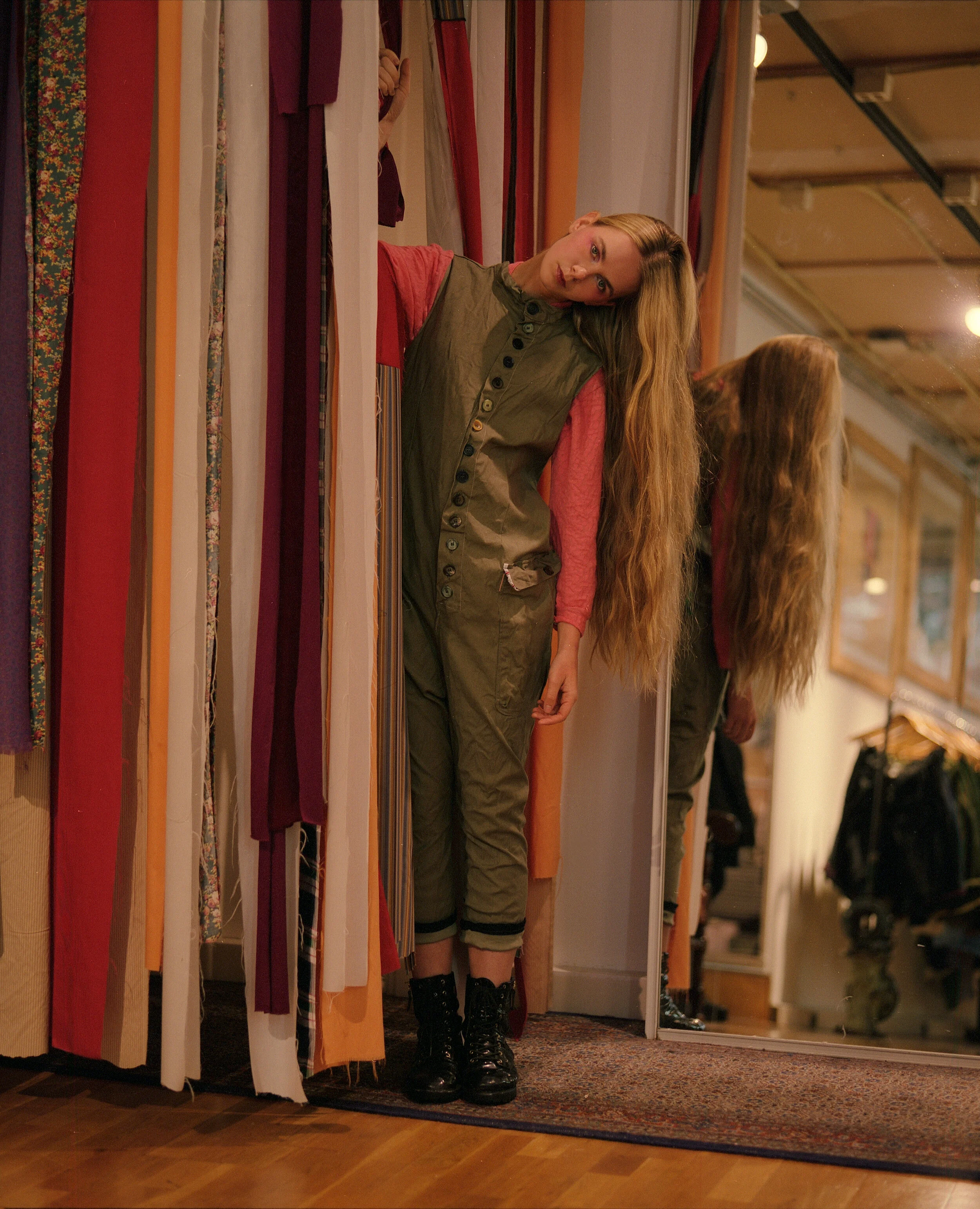 Model: Alina Voskuil Stylist: Giovana Giroldo Assistant: Salvatore Graziani Fashion Designer: Das Werk Photographer: Kelly Rosa Creative Director: Rikki-lee Romeyn Makeup Artist: Marina D Bárcenas