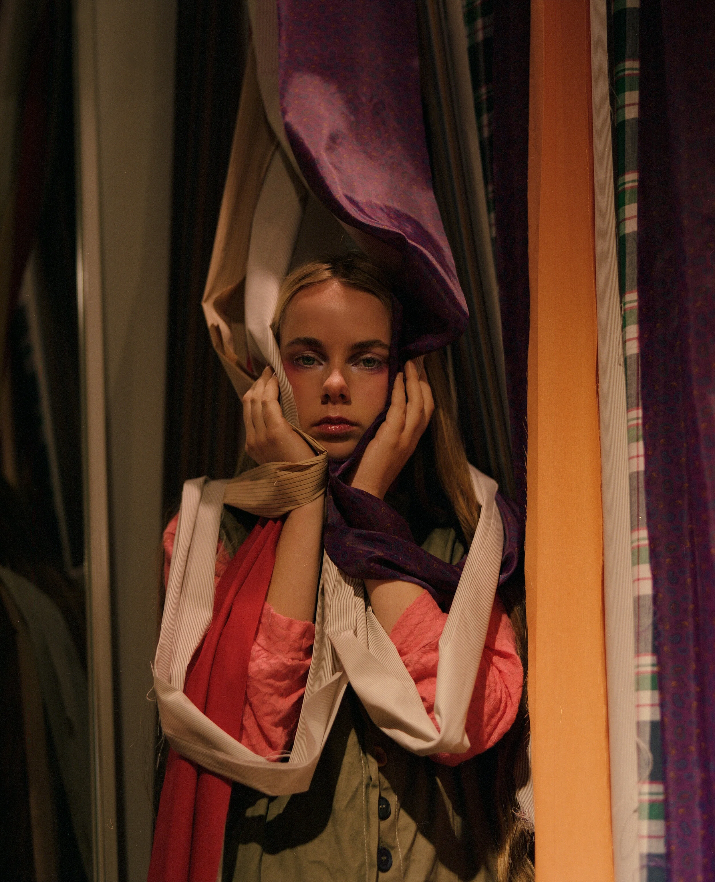 Model: Alina Voskuil Stylist: Giovana Giroldo Assistant: Salvatore Graziani Fashion Designer: Das Werk Photographer: Kelly Rosa Creative Director: Rikki-lee Romeyn Makeup Artist: Marina D Bárcenas