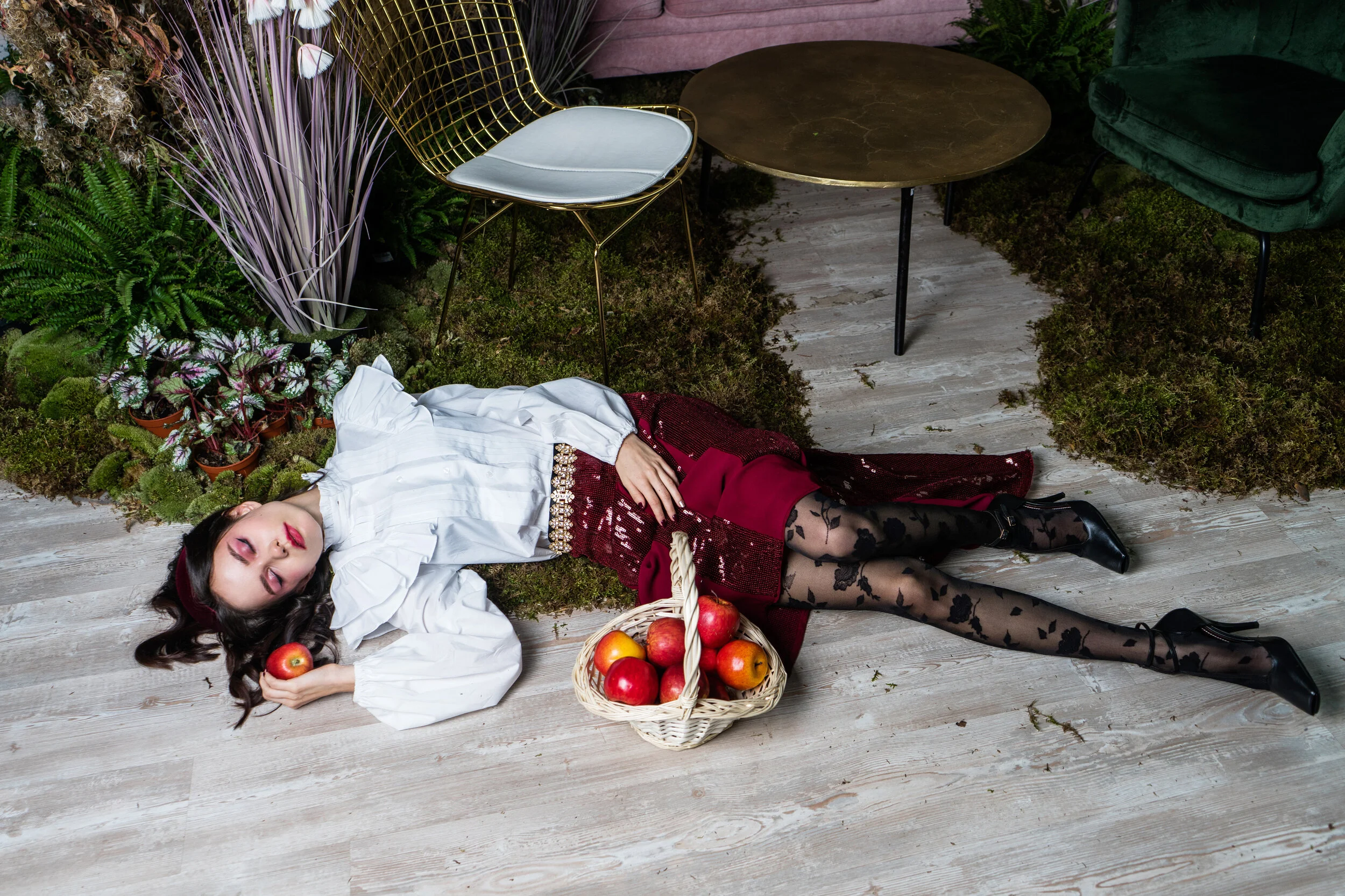 Photo: @elizavetafilchenko Stylist: @alina_gridneva_ Model: @polinalytneva MUA: @smsh.makeup Via @officialkavyar