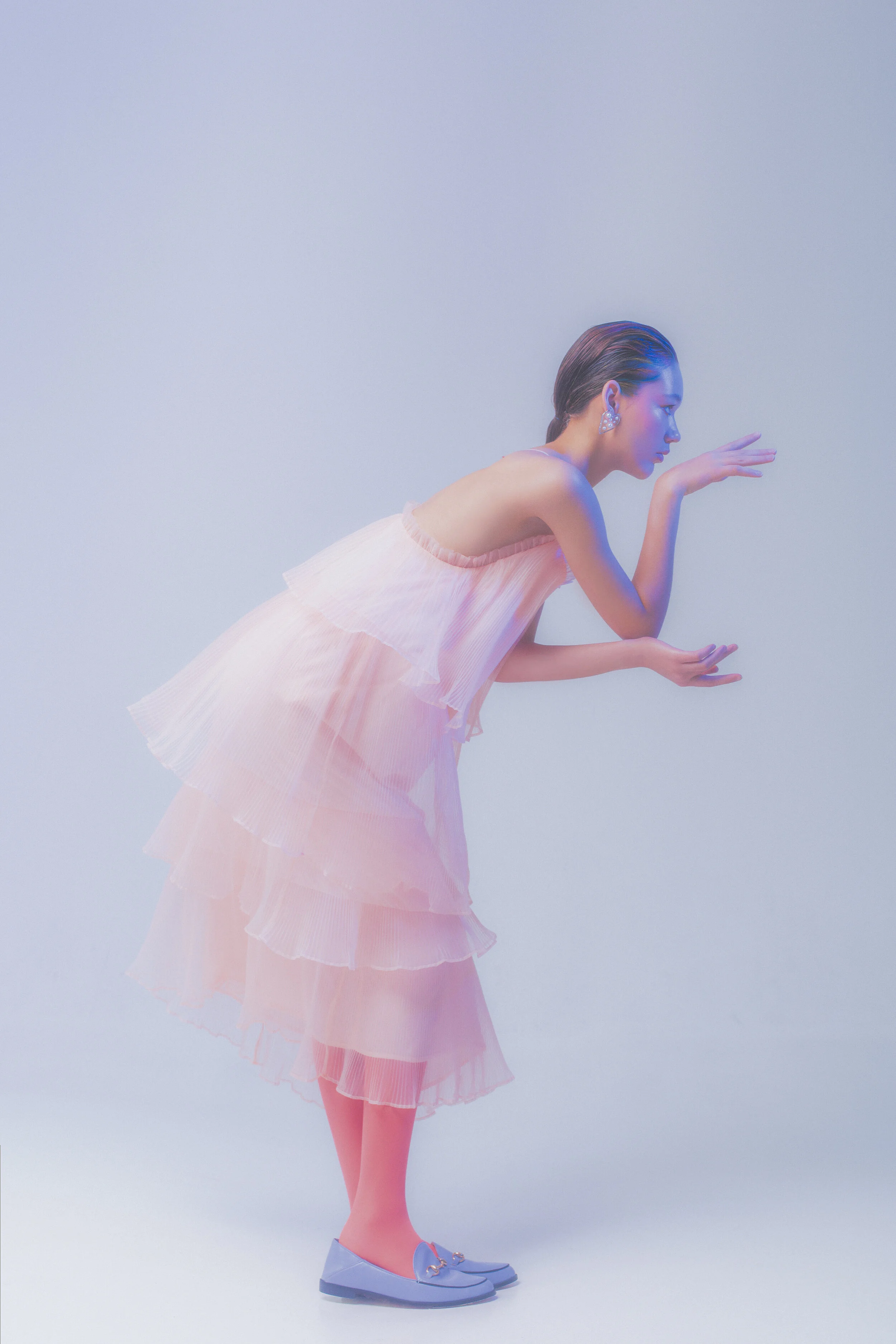 Photo: @idenph_official Stylist: @natalovesyou MUA: @dariamarshmallow Model: @_galbi1 Via @officialkavyar