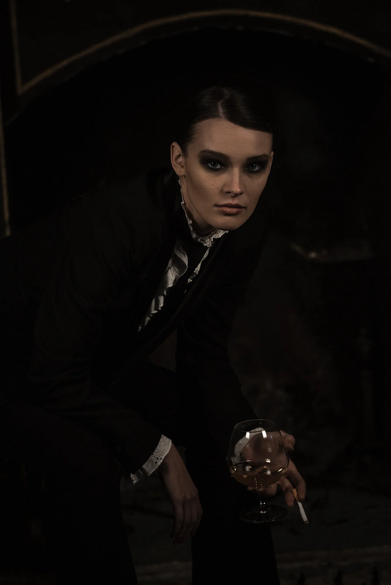 Photo: Vincenzo russo Stylist & Art Dir: Vanessa bartalesi MUA: Giulia petreni Photo: Elvis mane Model: Alexandra sacaliuc Hair:Stylist Andrea russofi Hai Stylistr: Fuoriskema Via @officialkavyar