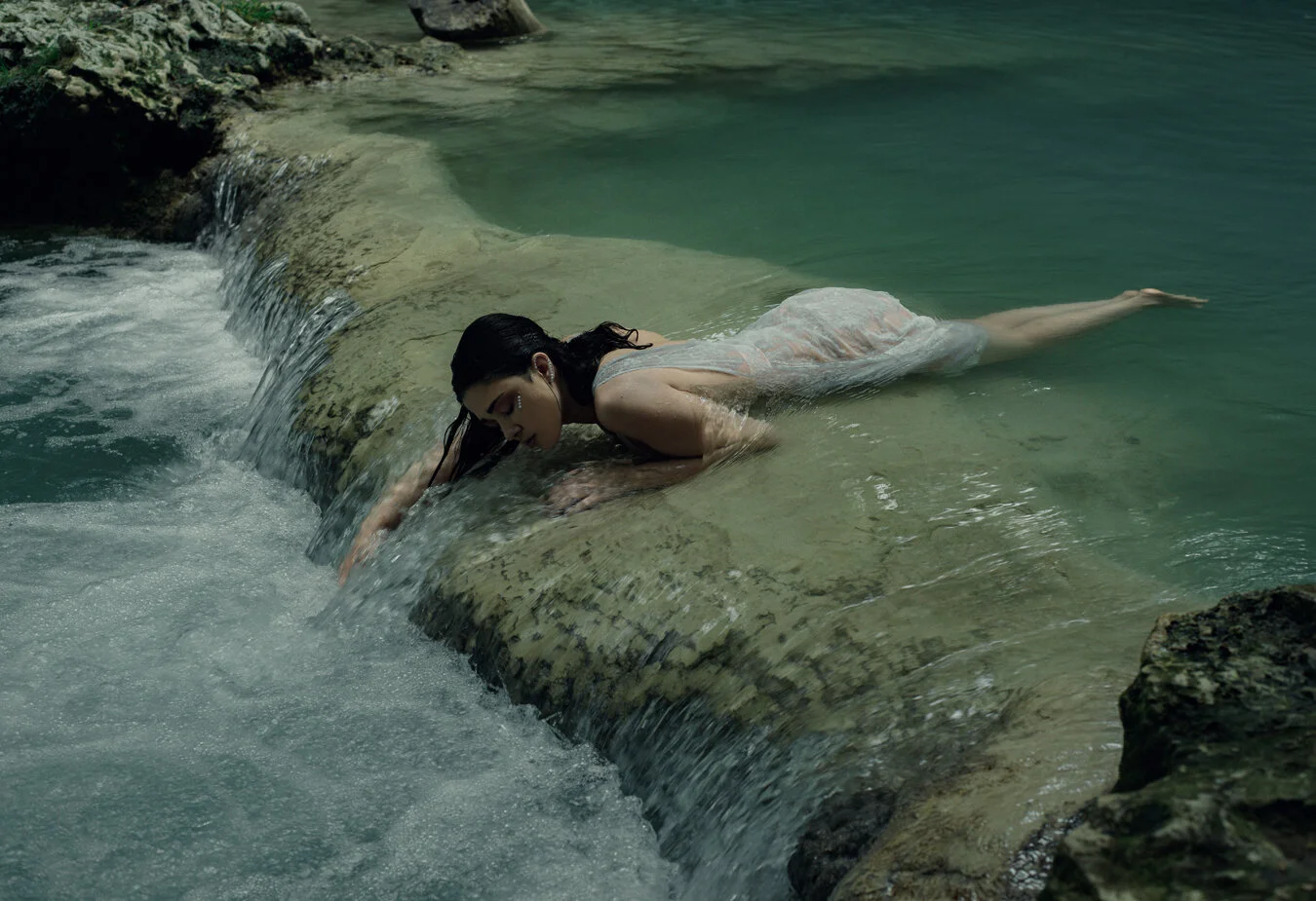 Photographer: Vincenzo Russo Stylist/Art Director: Vanessa Bartalesi Model: Gaia Del Vanga