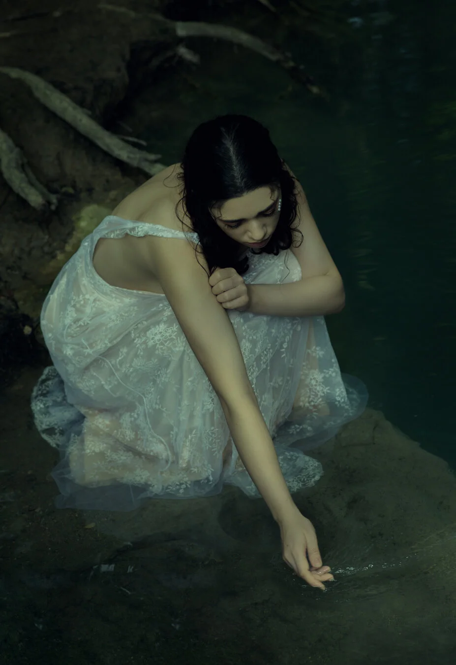 Photographer: Vincenzo Russo Stylist/Art Director: Vanessa Bartalesi Model: Gaia Del Vanga