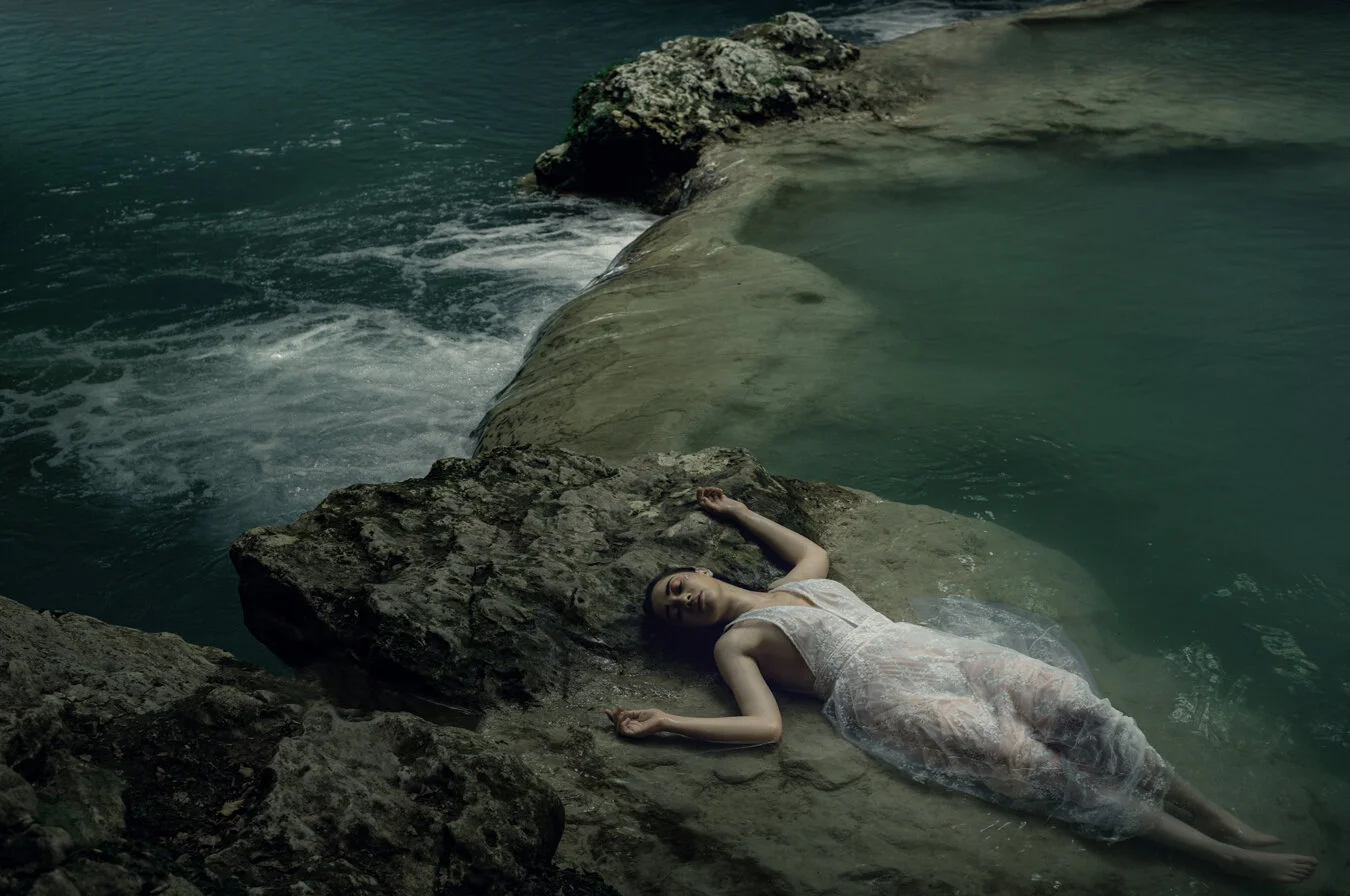 Photographer: Vincenzo Russo Stylist/Art Director: Vanessa Bartalesi Model: Gaia Del Vanga