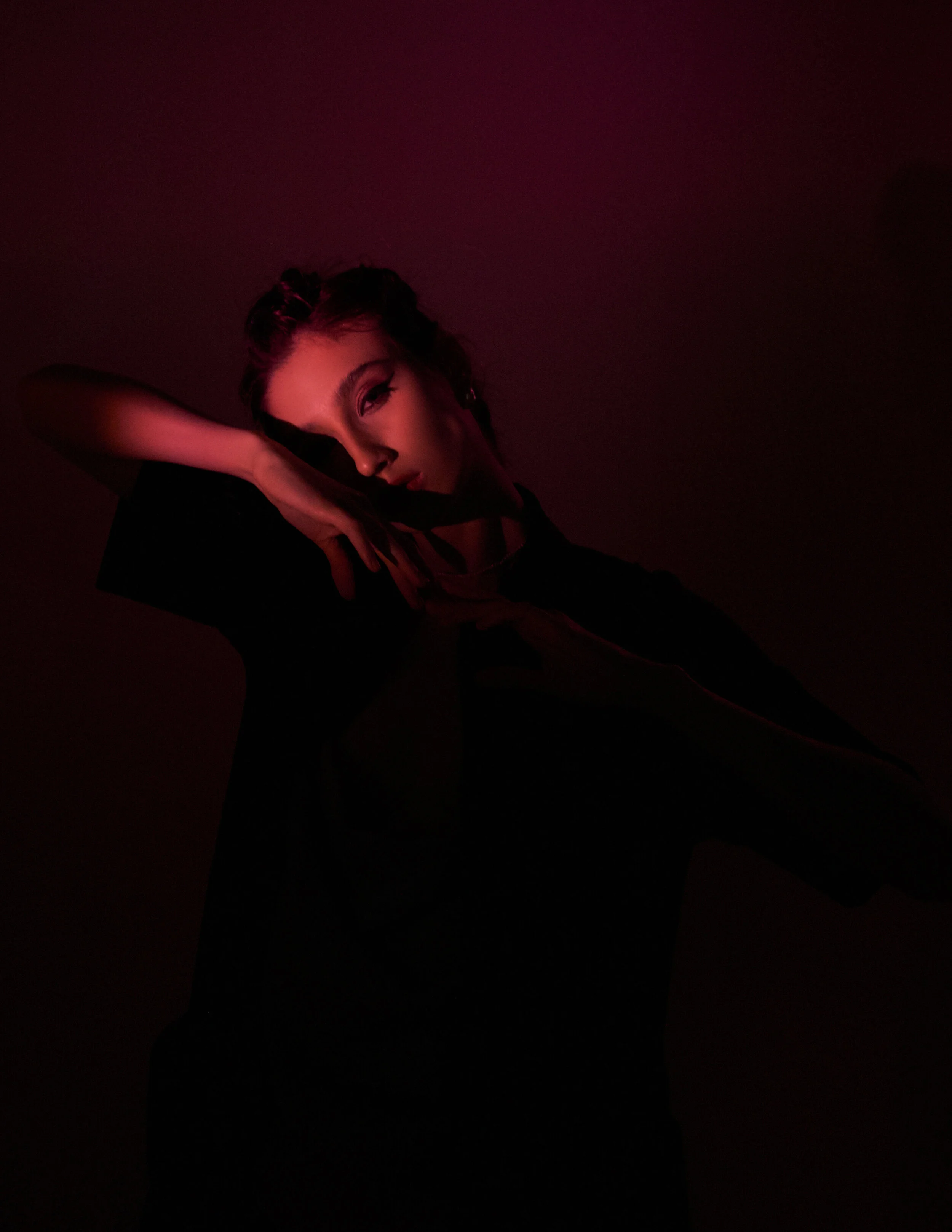 Photographer: alisiafour Visual Effects Artist/Creative Director/Lighting Designer/Producer: Polishadri Female Model: Katuu.s Makeup Artist: Ssseva_prado Wardrobe Credits: COM_MODE