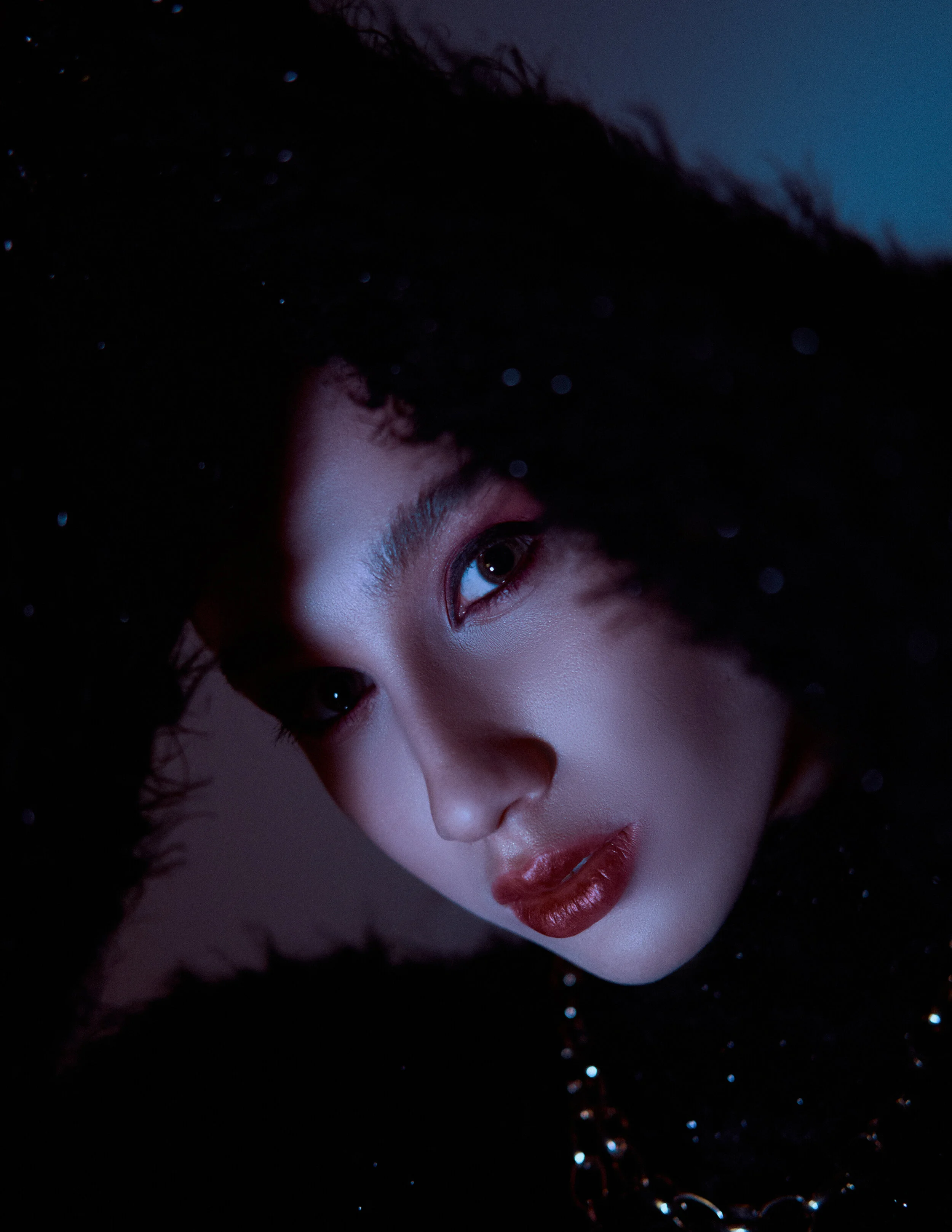 Photographer: alisiafour Visual Effects Artist/Creative Director/Lighting Designer/Producer: Polishadri Female Model: Katuu.s Makeup Artist: Ssseva_prado Wardrobe Credits: COM_MODE