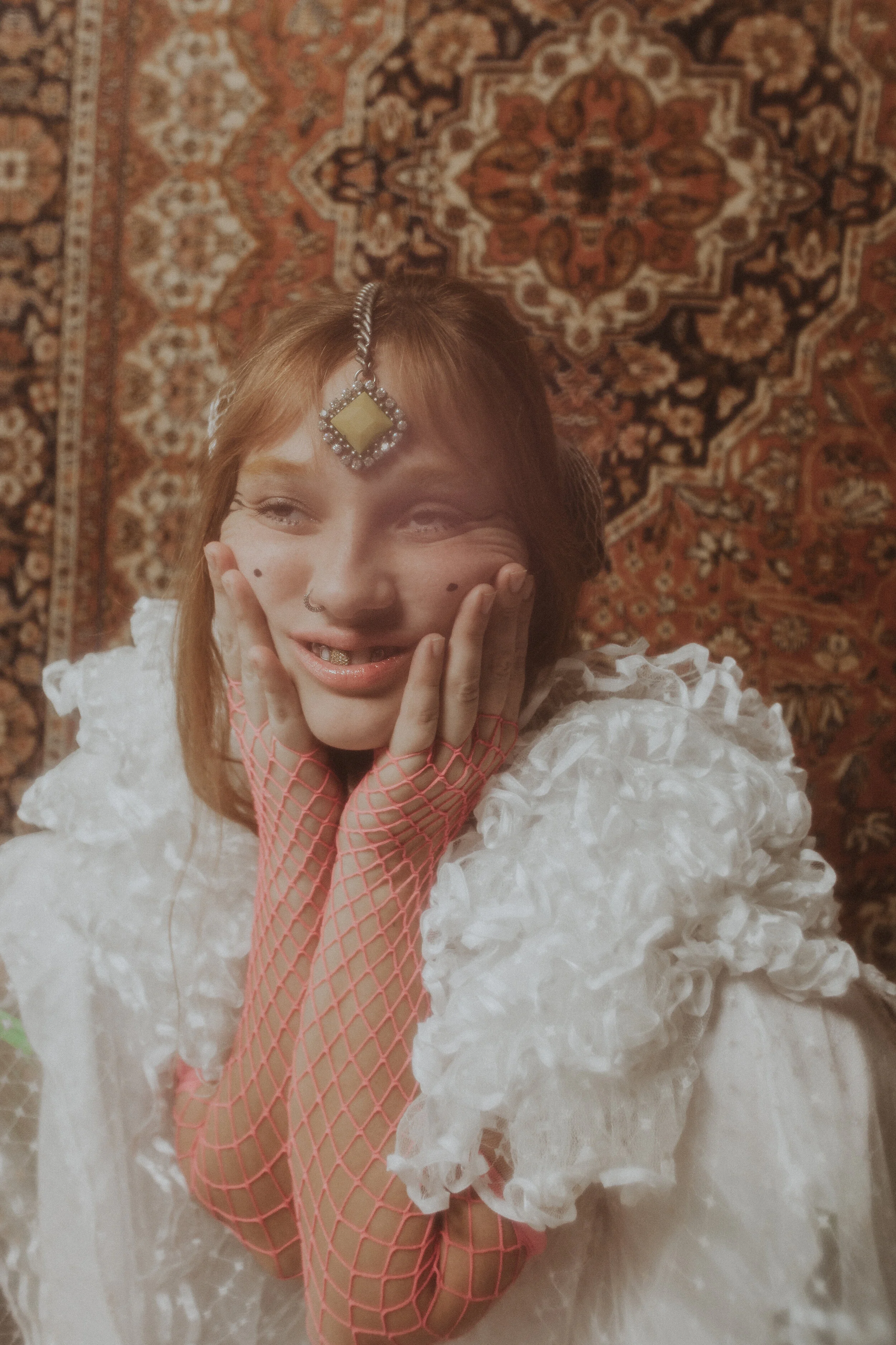 Photographer: Tainá Bernard Wardrobe Stylist: Nina Hoffmann Model: Ana Damschi @Rock MGT Wardrobe Credits: Vintage
